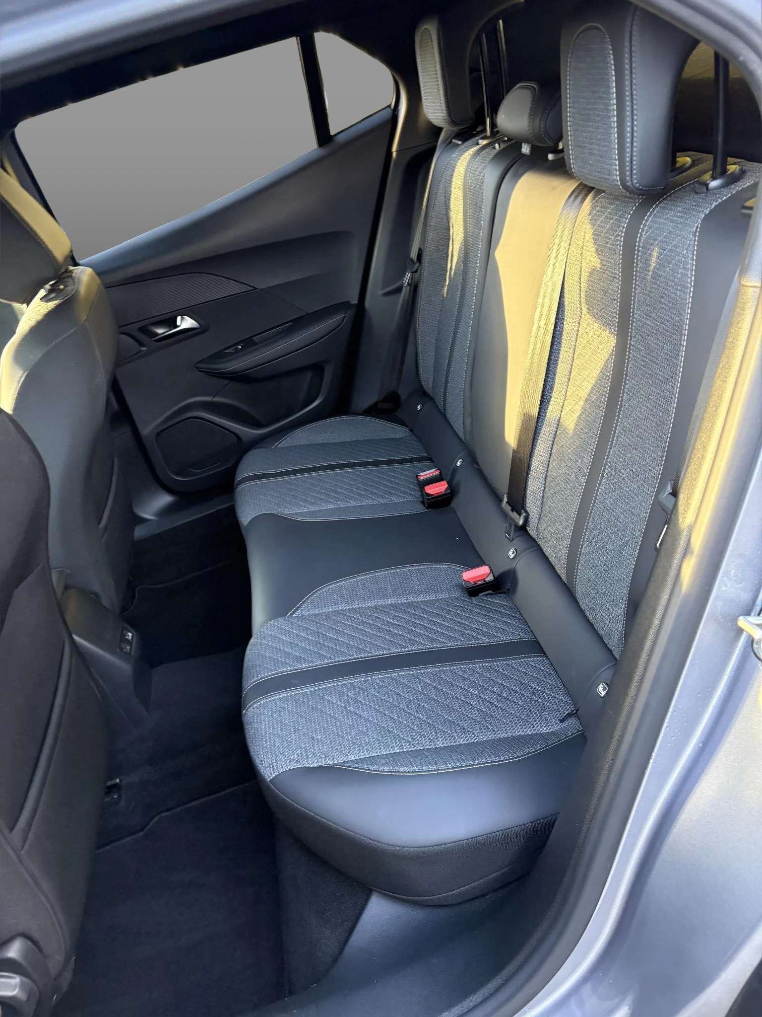 Peugeot-2008-image-16