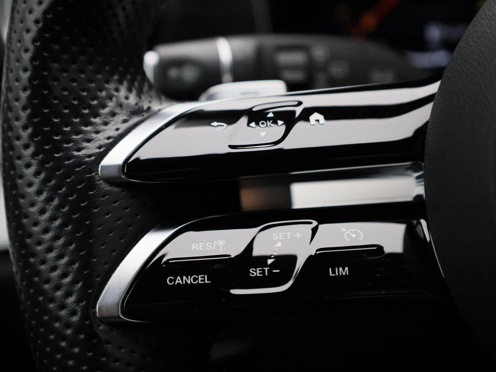 Mercedes-Benz-Classe E-image-19