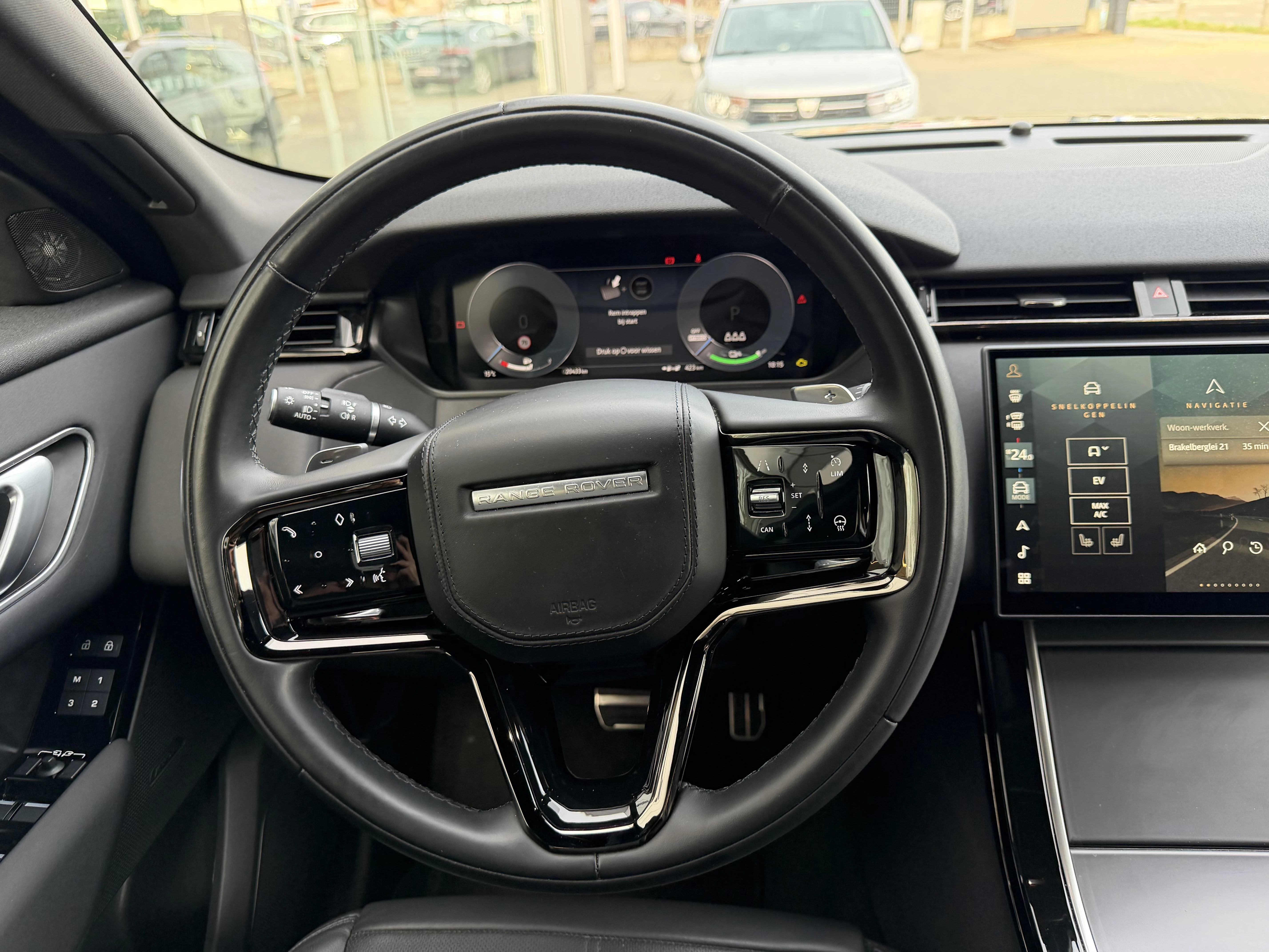 Land Rover Range Rover Velar P400e Dynamic SE AWD