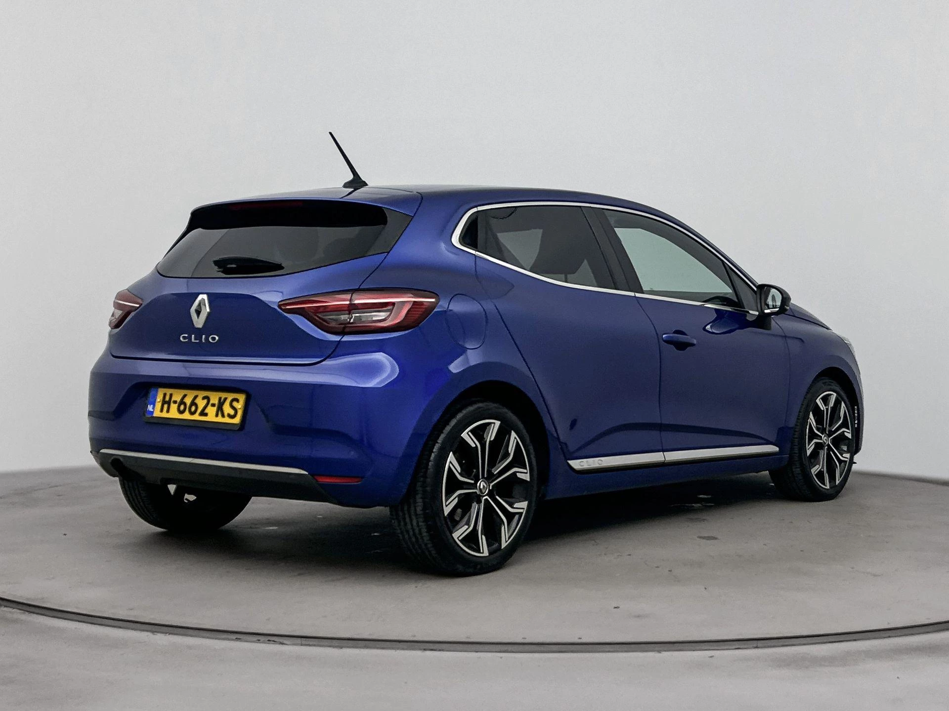 Renault-Clio-image-3