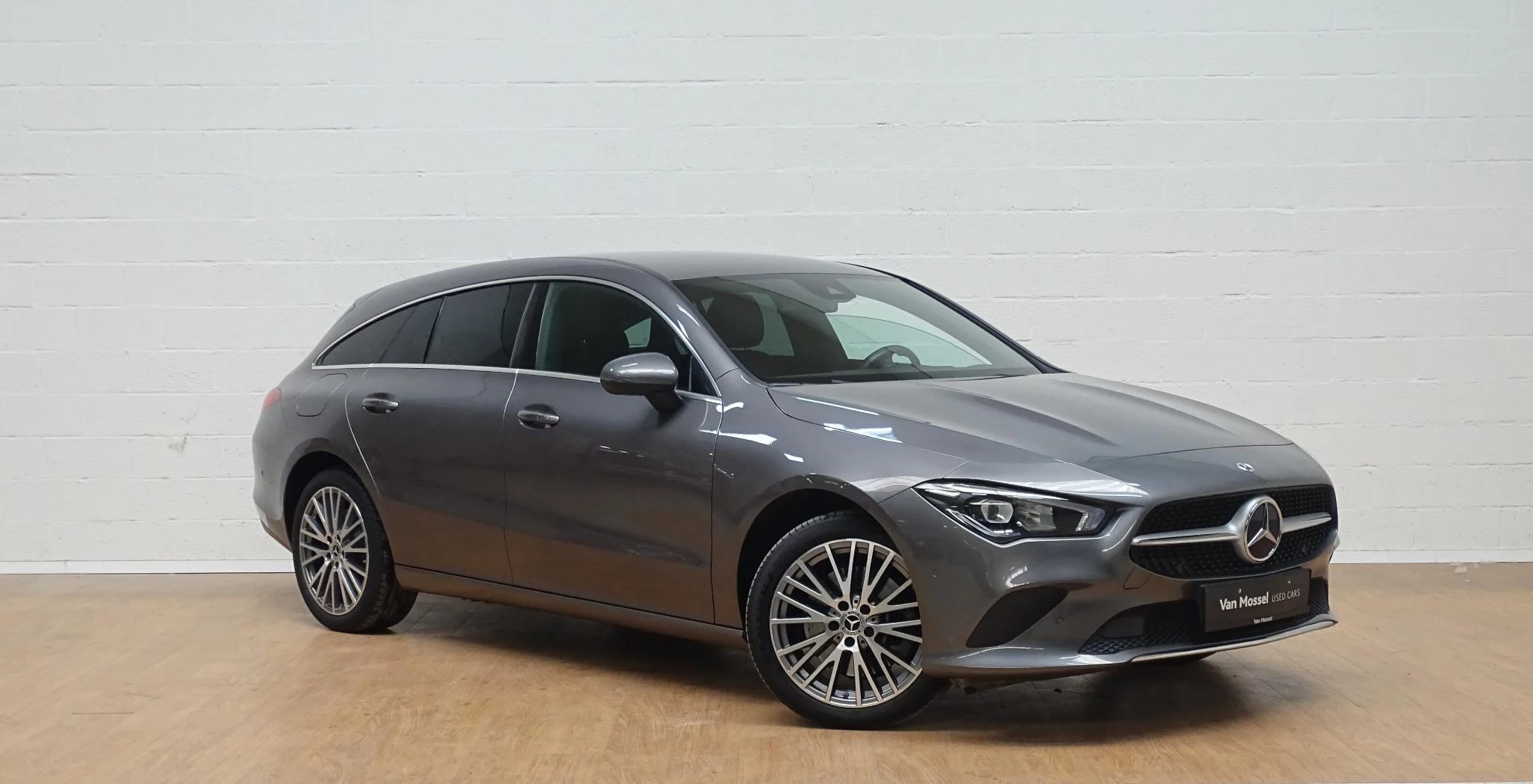 Mercedes-Benz CLA Shooting Brake 250 e Luxury Line