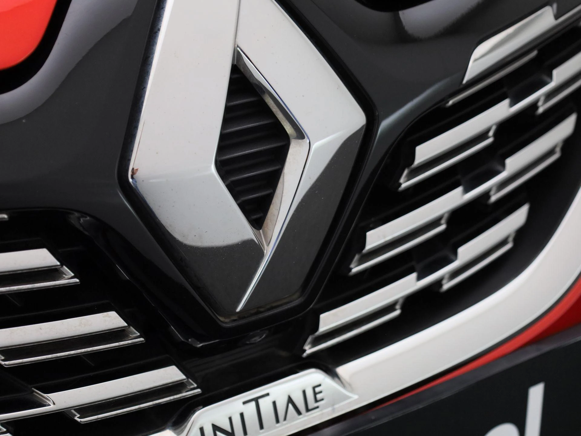 Renault Captur 1.6 E-Tech Plug-in Hybrid Initiale Paris 160PK