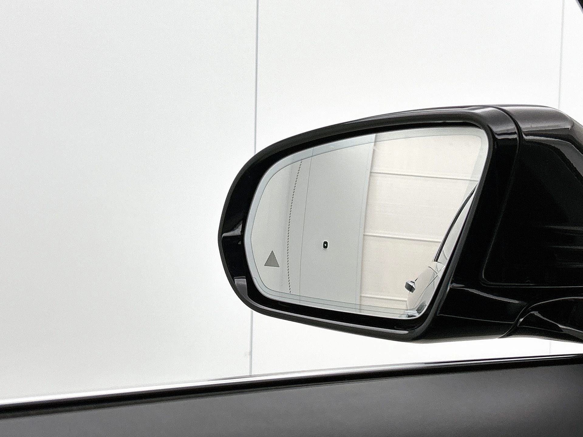 Mercedes-Benz-S-Klasse-image-23