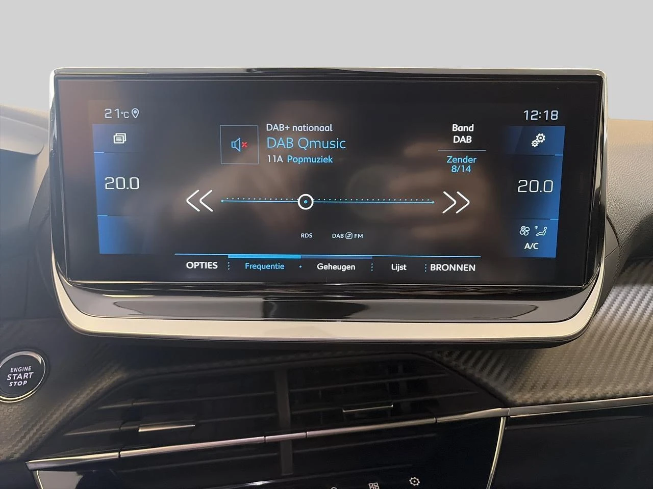 Peugeot-2008-image-10