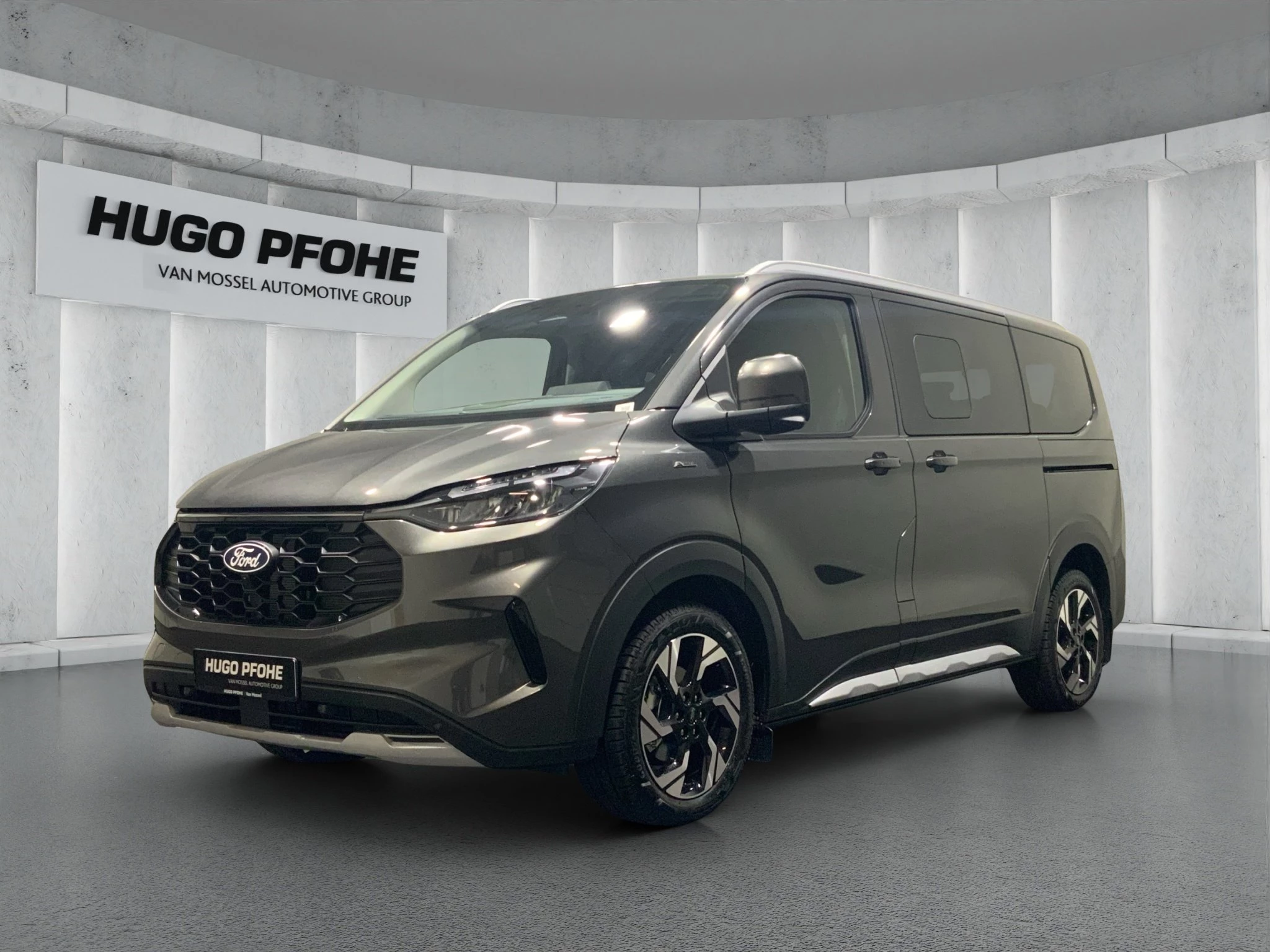 Ford-Tourneo Custom-image-0