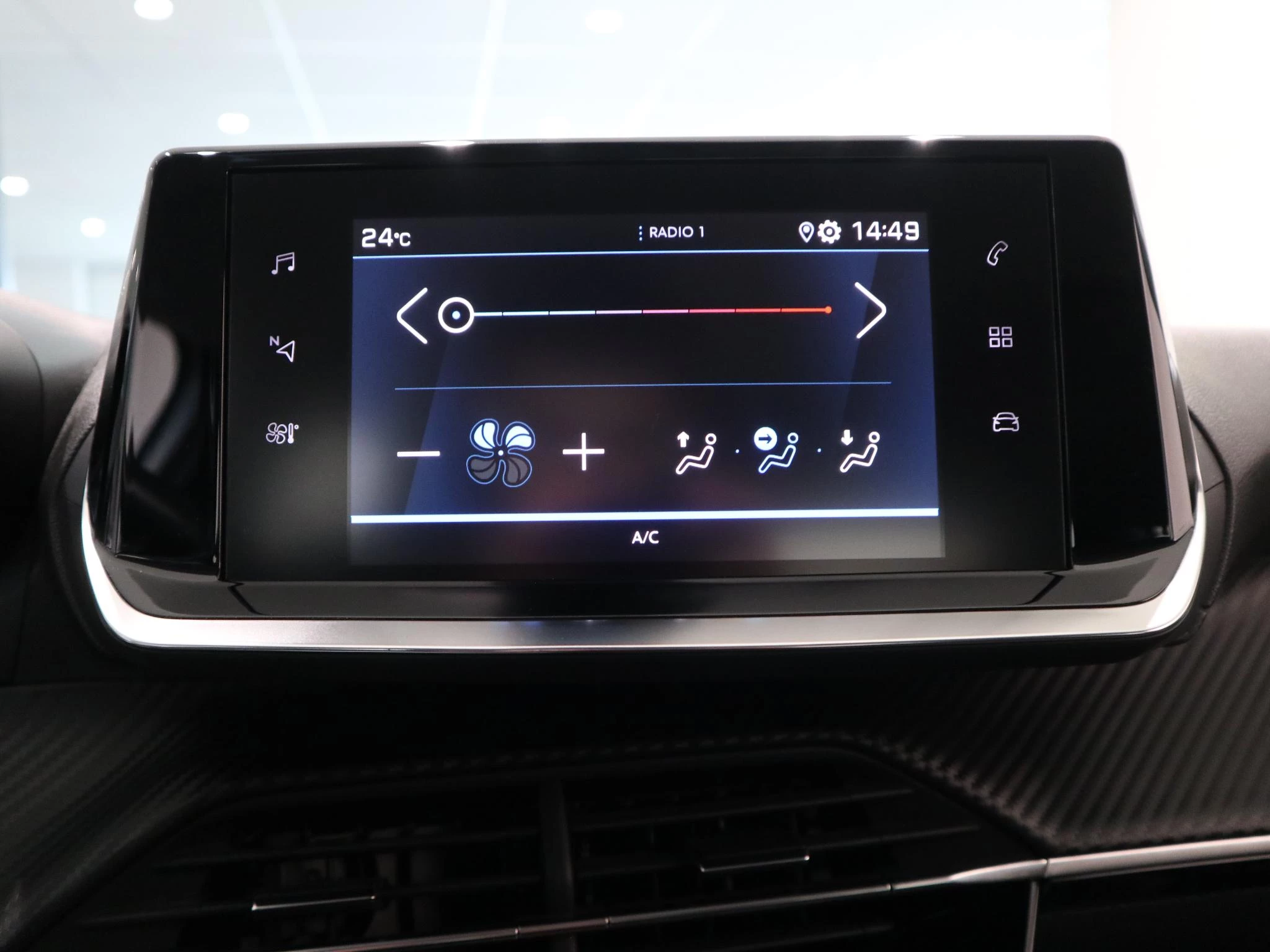 Peugeot-208-image-16