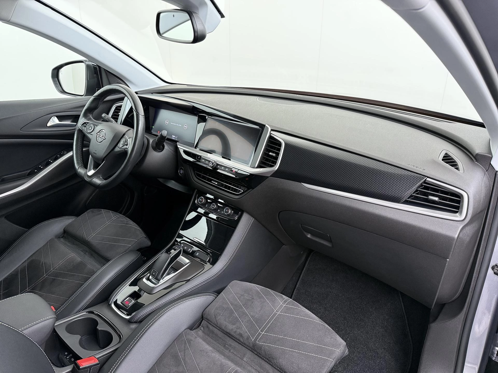 Opel-Grandland-image-31