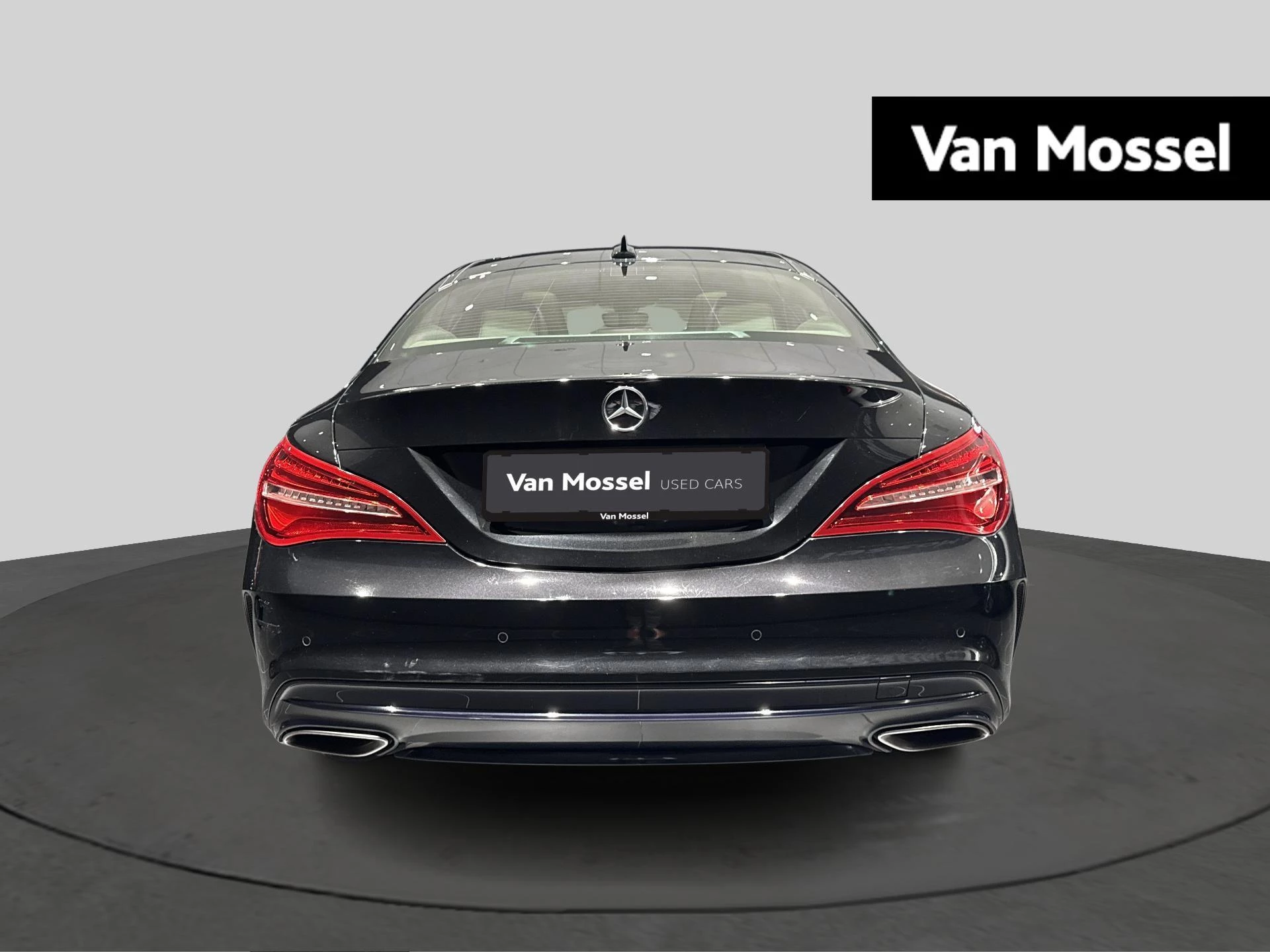 Mercedes-Benz-CLA-image-2