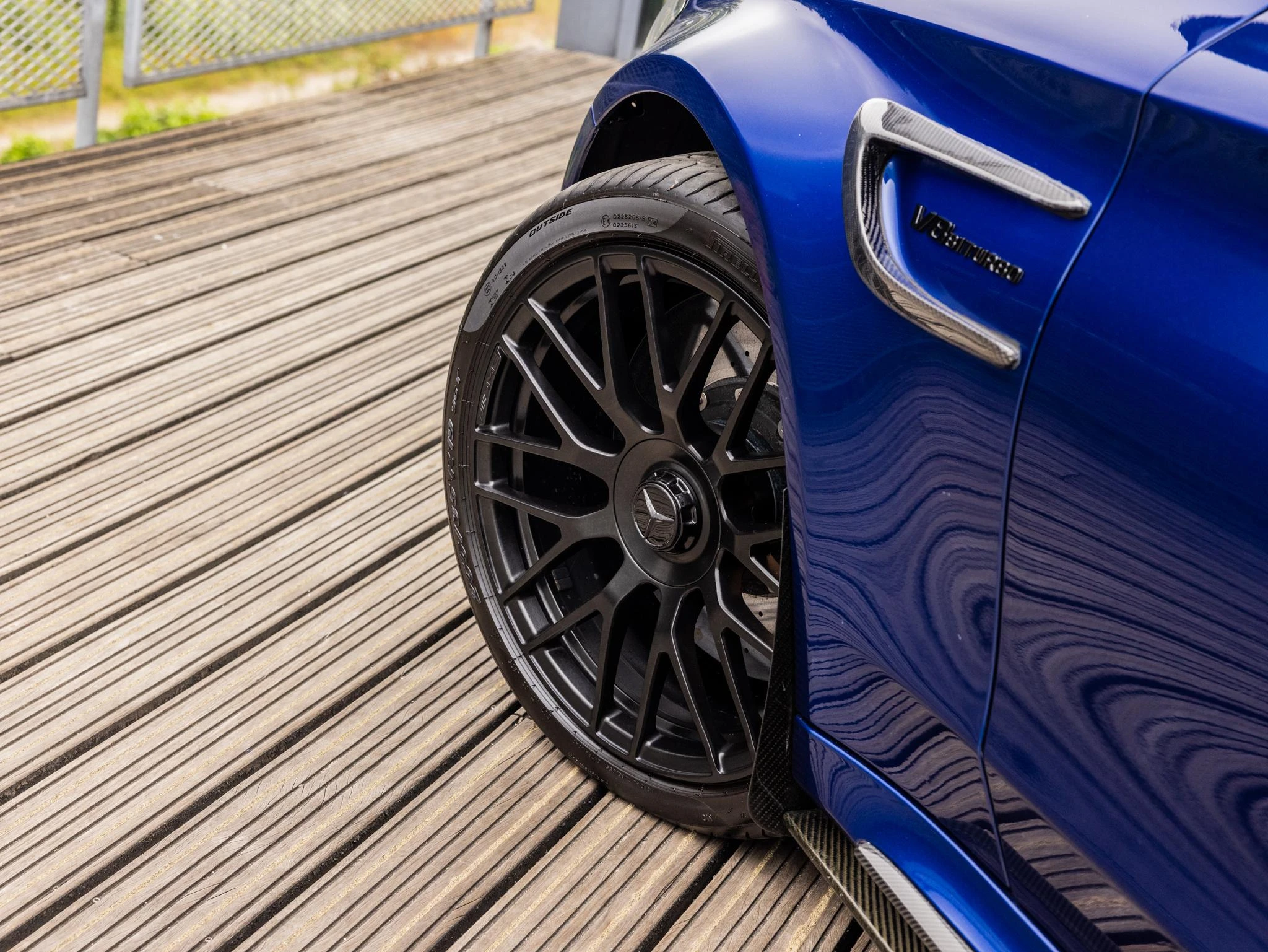 Mercedes-Benz-C-Klasse-image-11