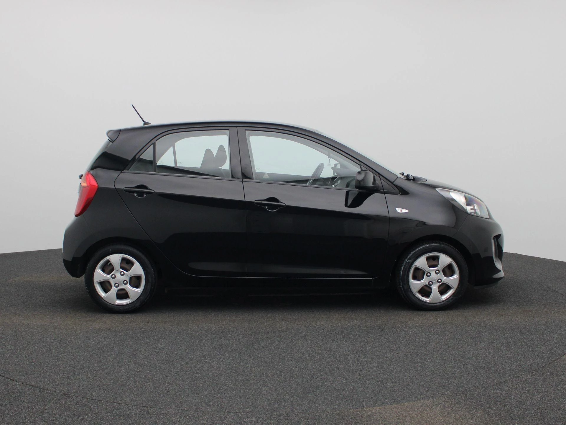 Kia-Picanto-image-5