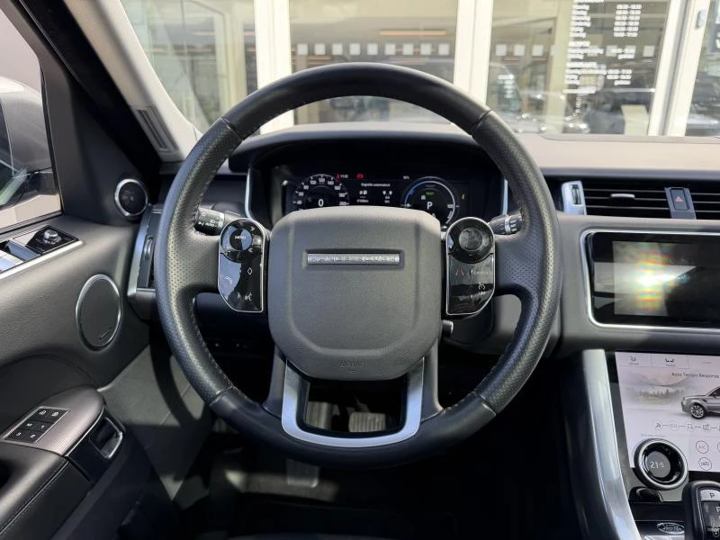 Land Rover-Range Rover Sport-image-18