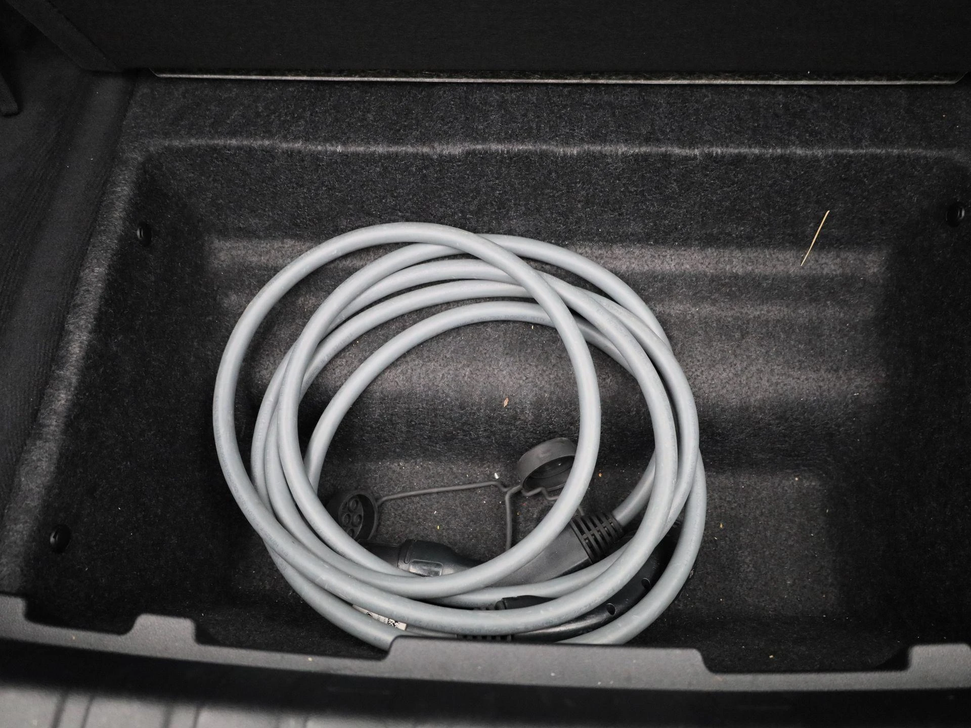 BMW-i4-image-11