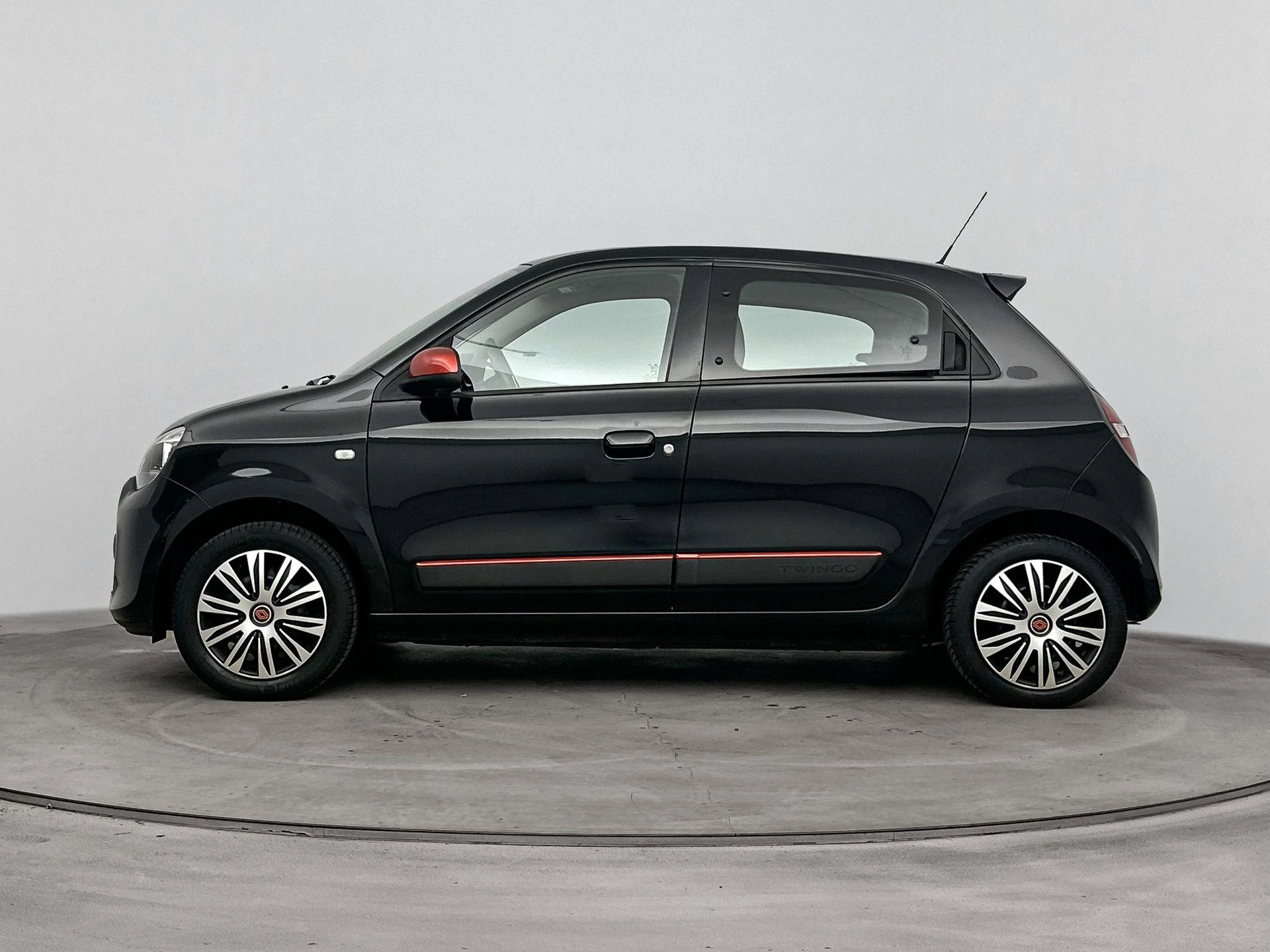 Renault-Twingo-image-1