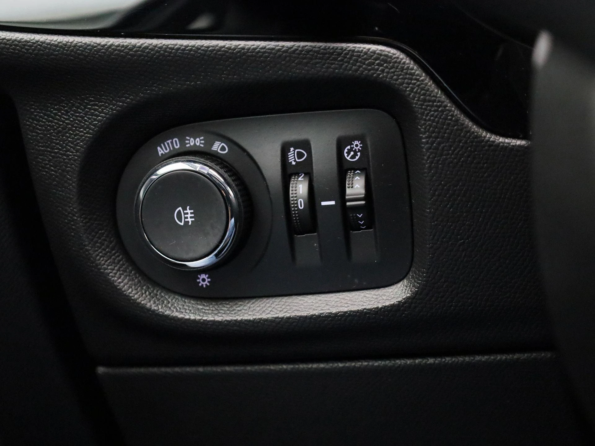 Opel-Corsa-image-20