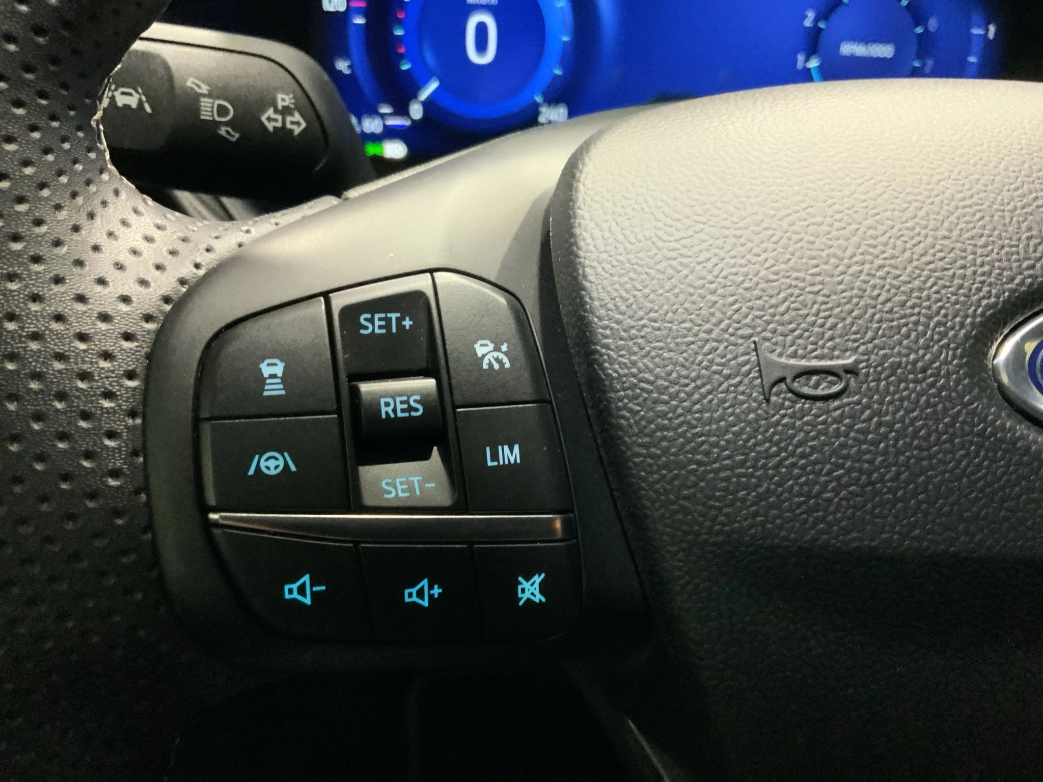 Ford-Puma-image-19