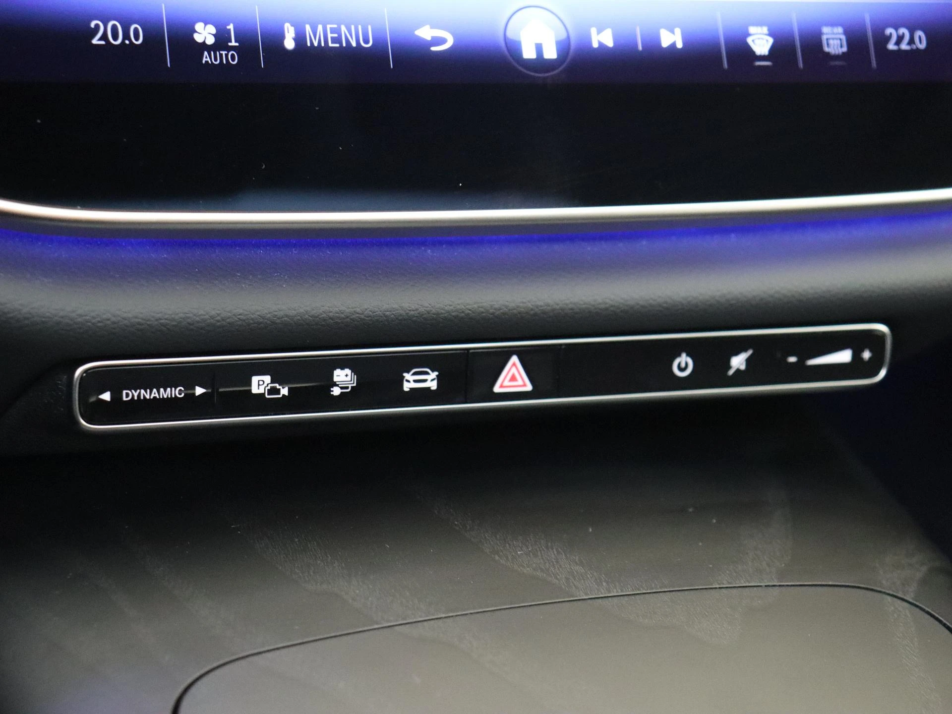 Mercedes-Benz-E-Klasse-image-22