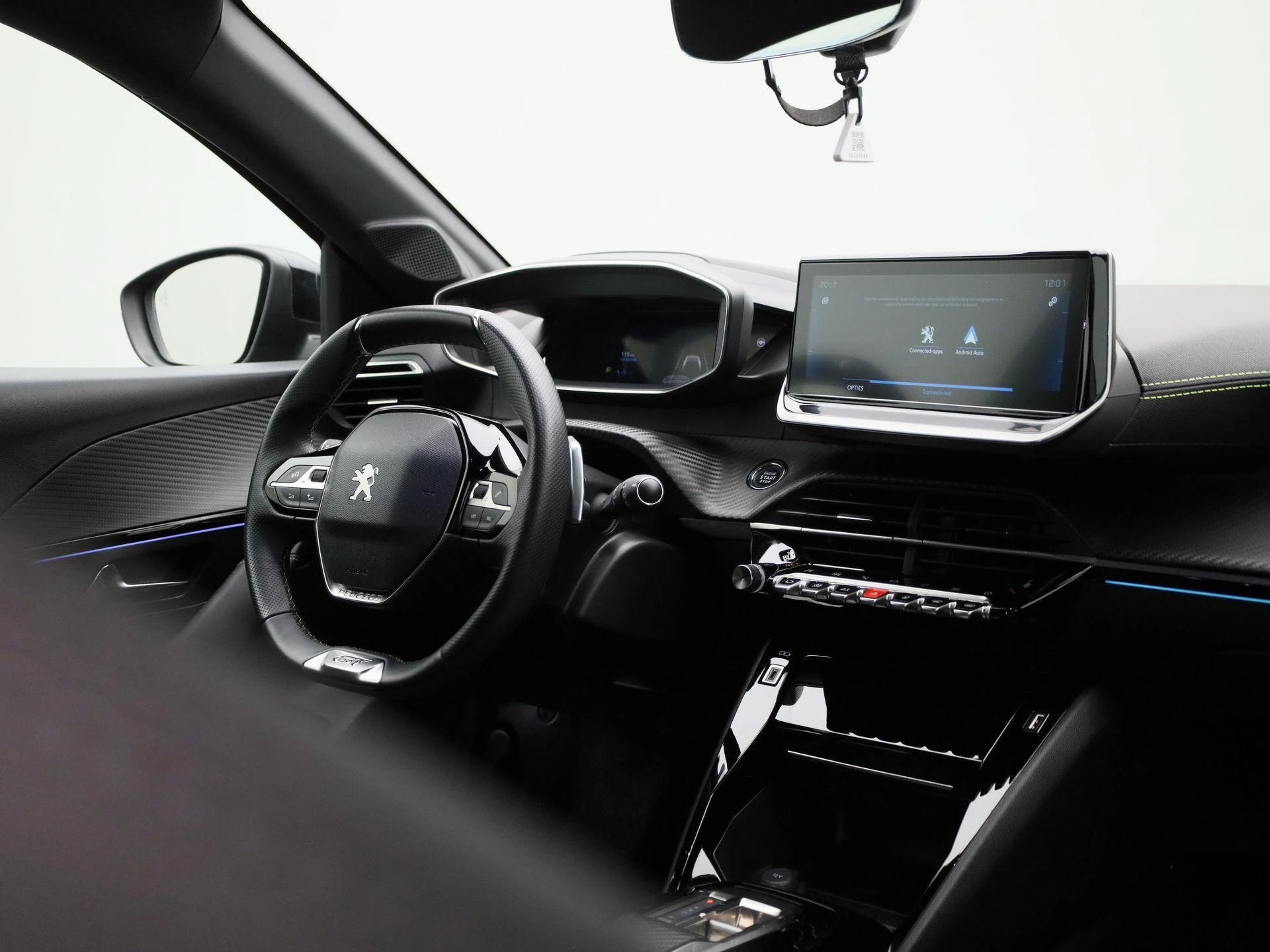 Peugeot-208-image-32