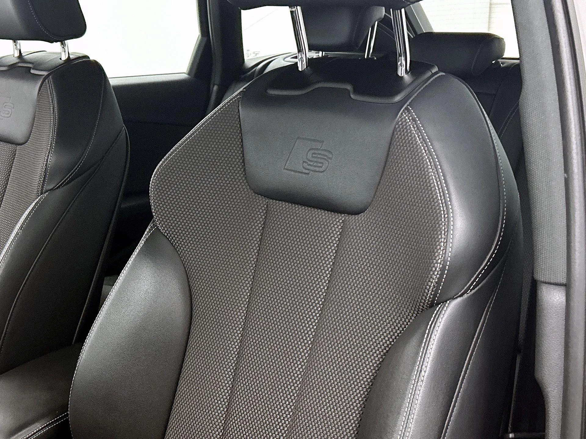 Audi-A4-image-14