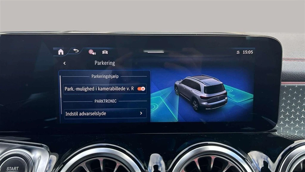 Mercedes-Benz-EQB-image-21