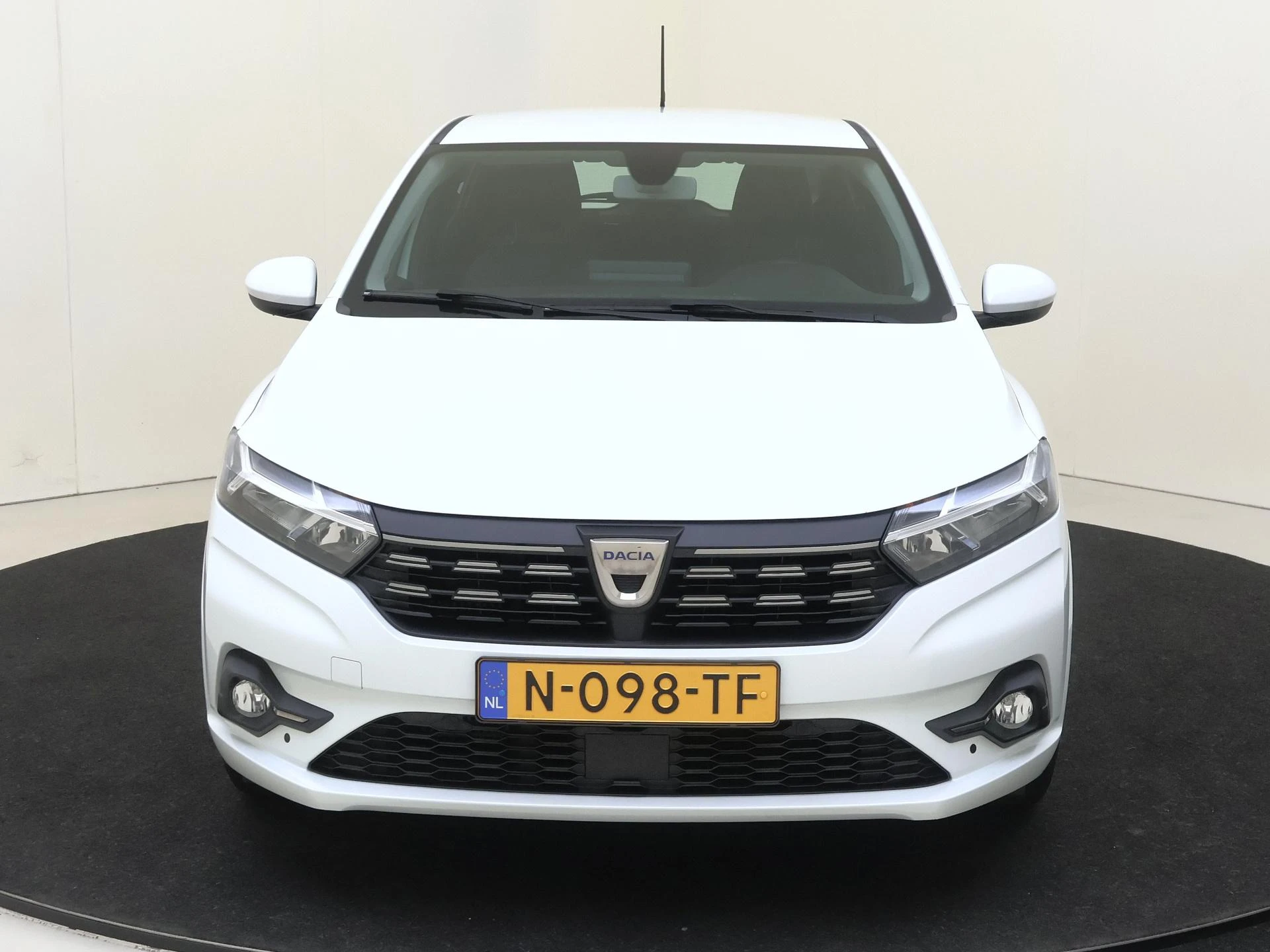 Dacia-Sandero-image-5