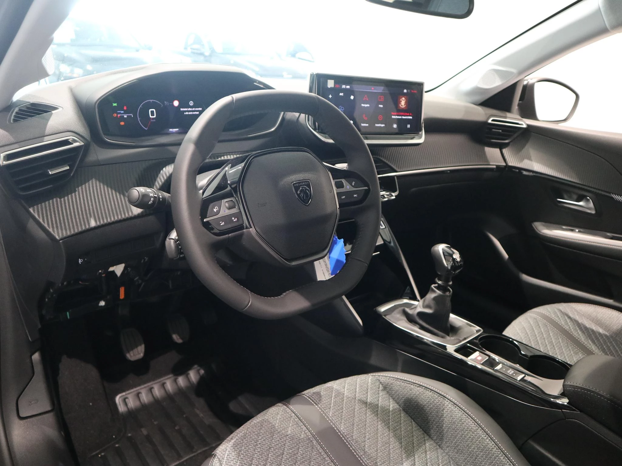 Peugeot-208-image-6