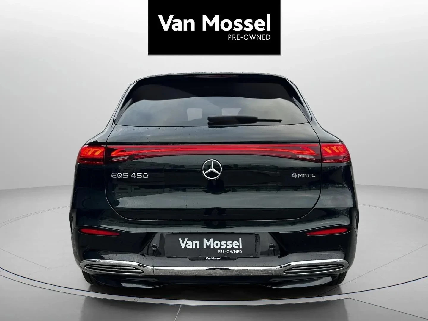 Mercedes-Benz-EQS-image-6