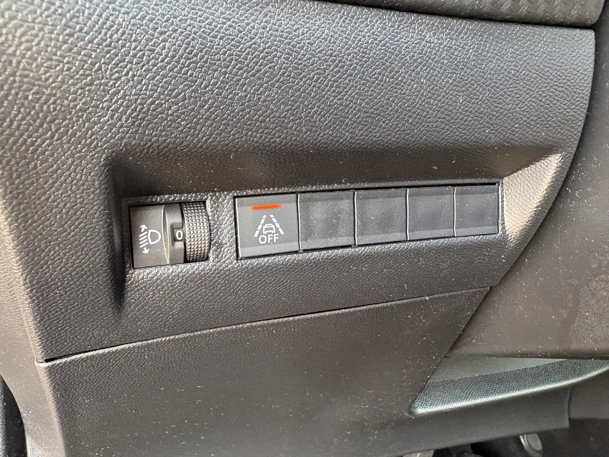 Peugeot-2008-image-12