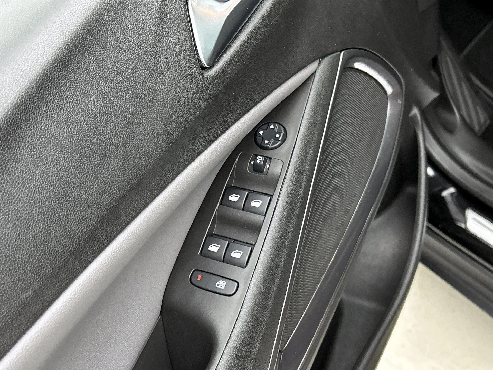 Opel-Crossland X-image-28
