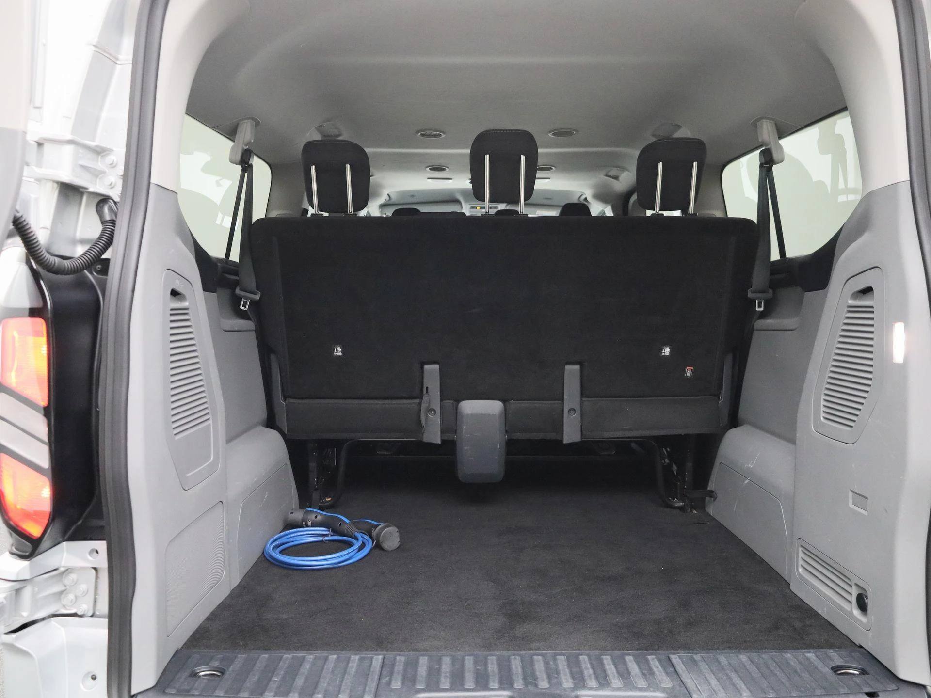Ford-Transit Custom-image-12