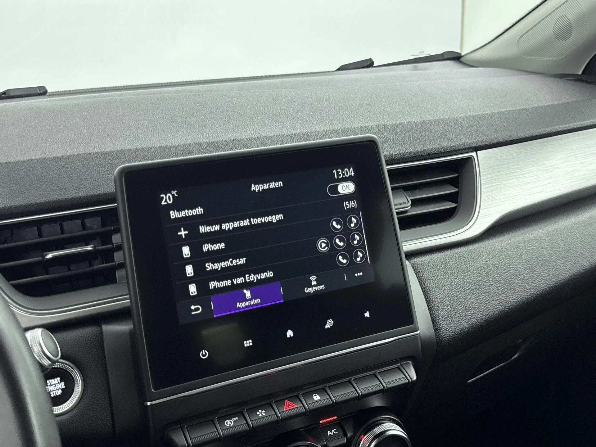 Renault-Captur-image-11