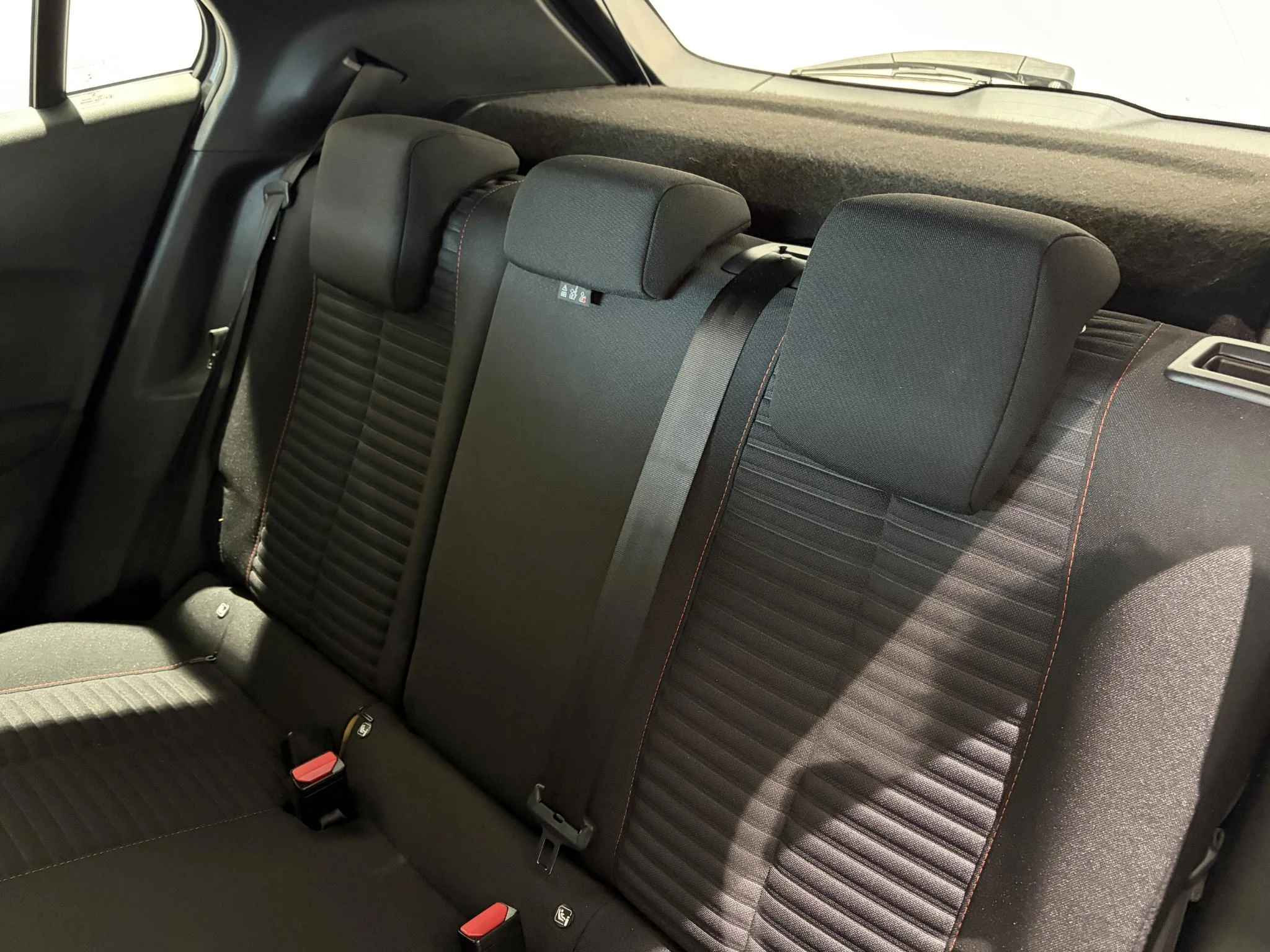 Peugeot-2008-image-8