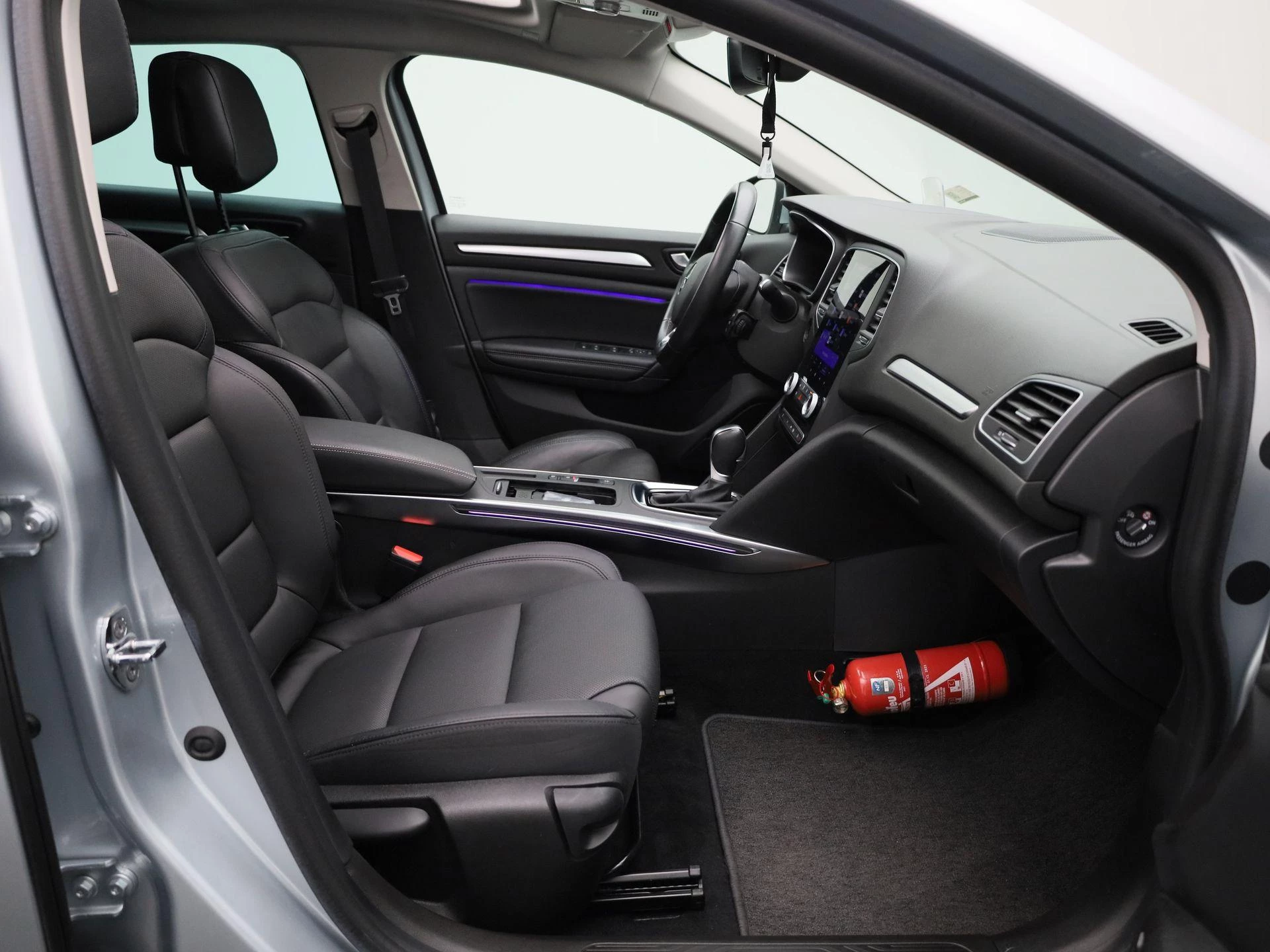 Renault-Megane E-Tech-image-35