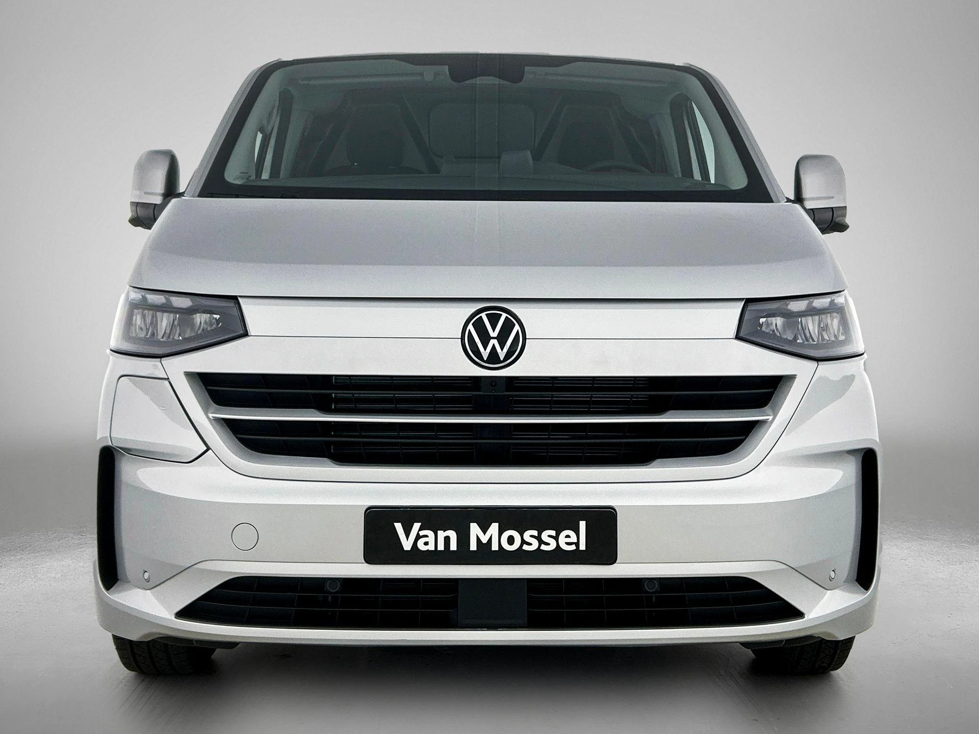 Volkswagen-Transporter-image-4
