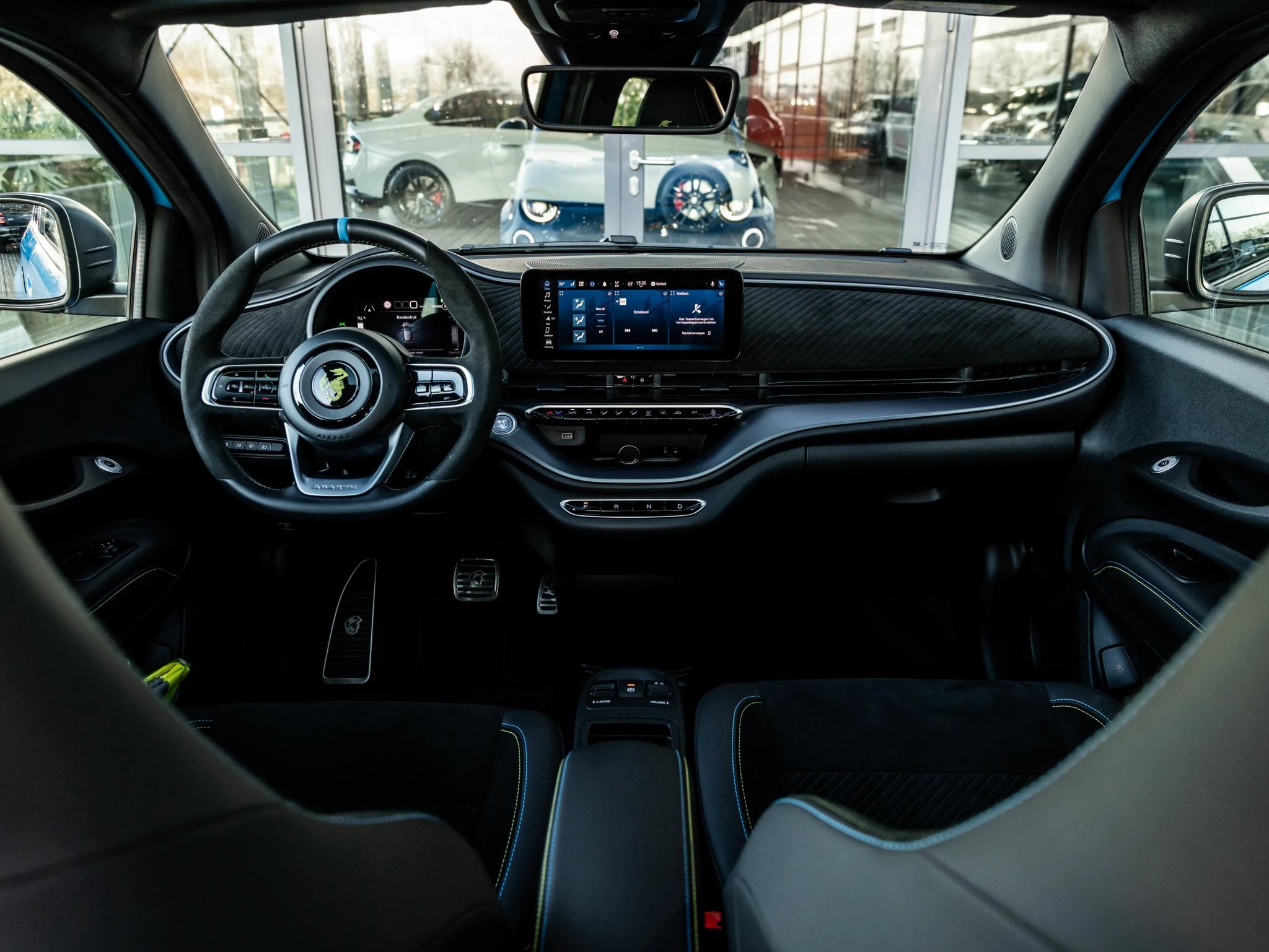 Abarth-500e-image-19