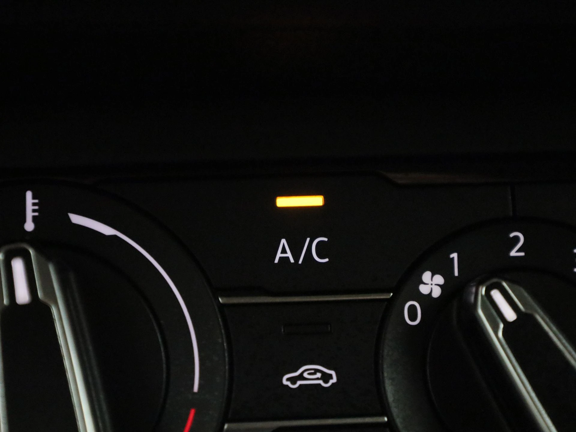 Volkswagen-Polo-image-20