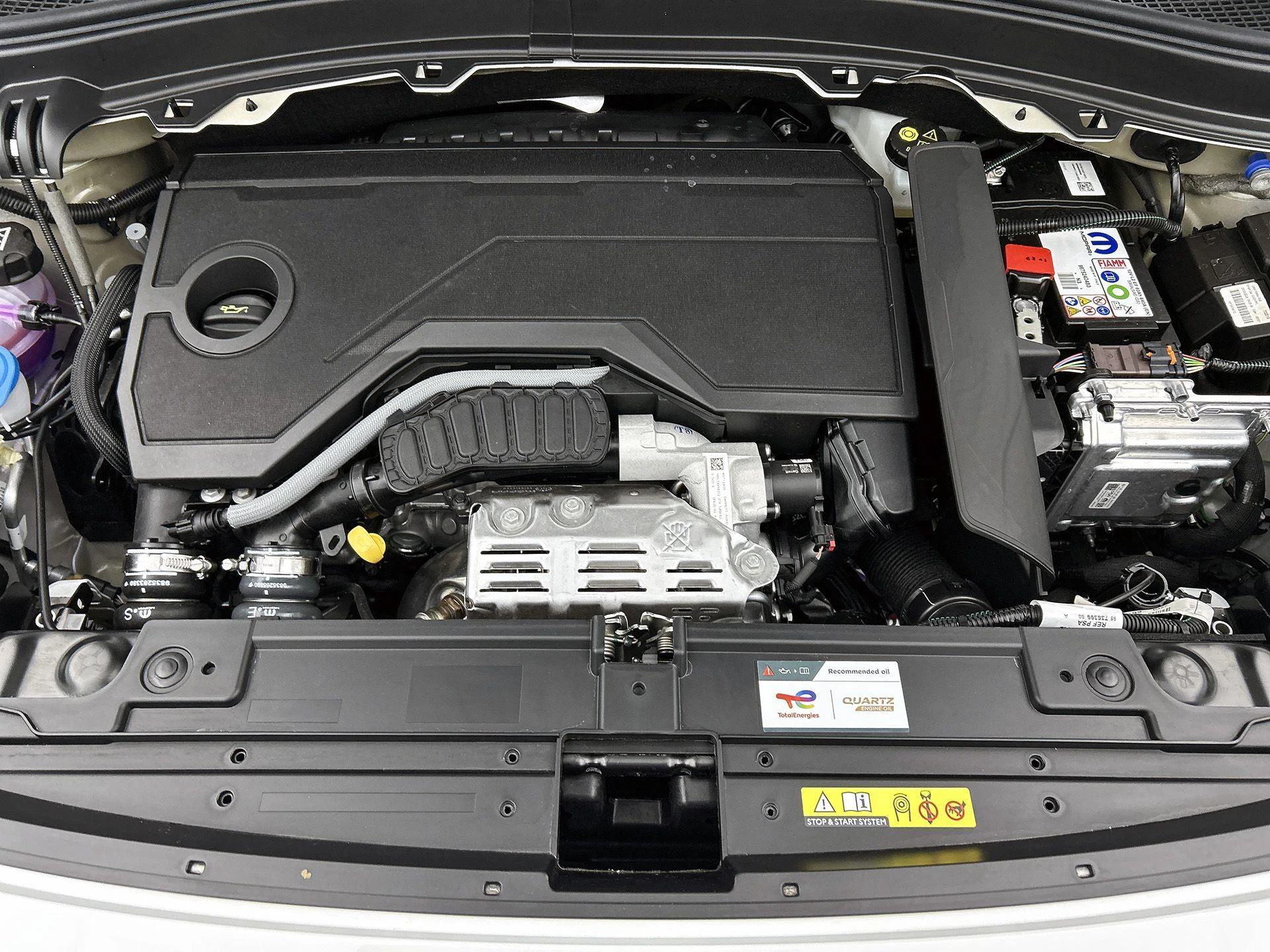 Opel-Frontera-image-27