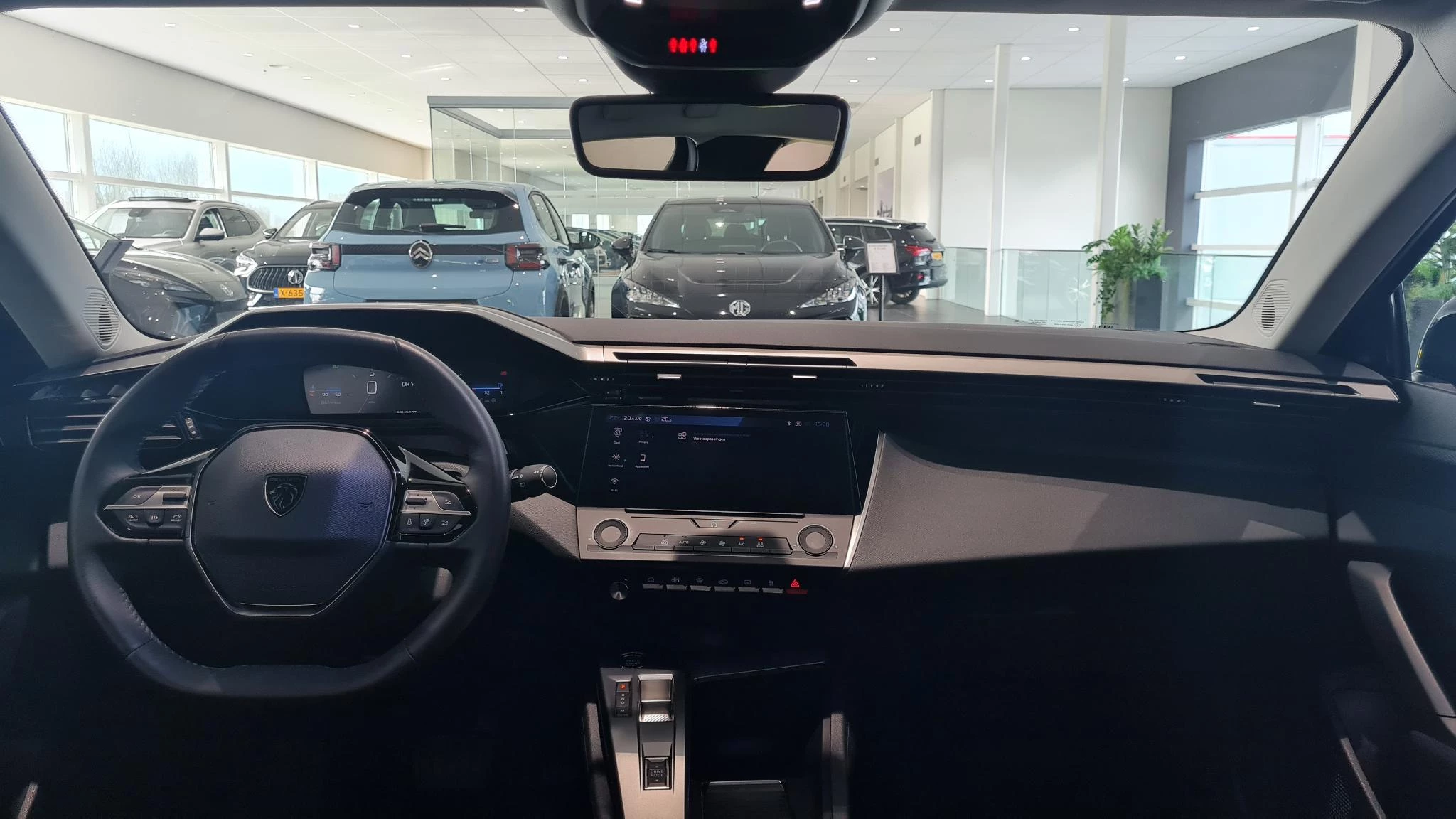 Peugeot-308-image-18