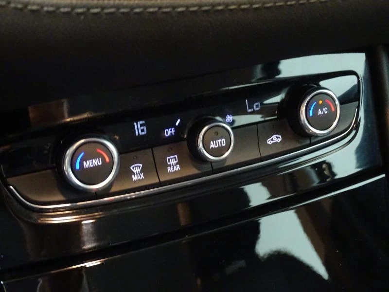 Opel-Grandland X-image-16