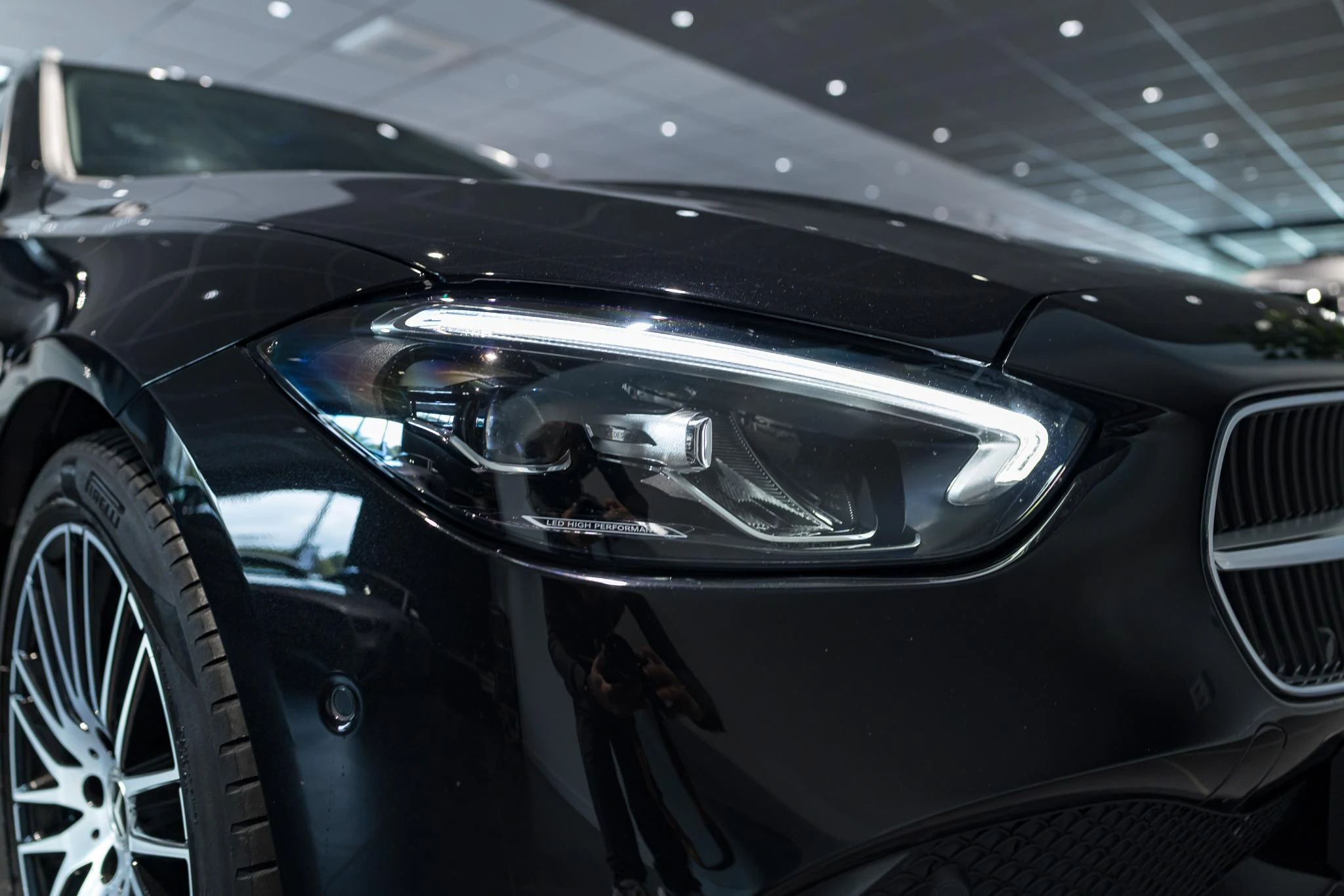 Mercedes-Benz-C-Klasse-image-6
