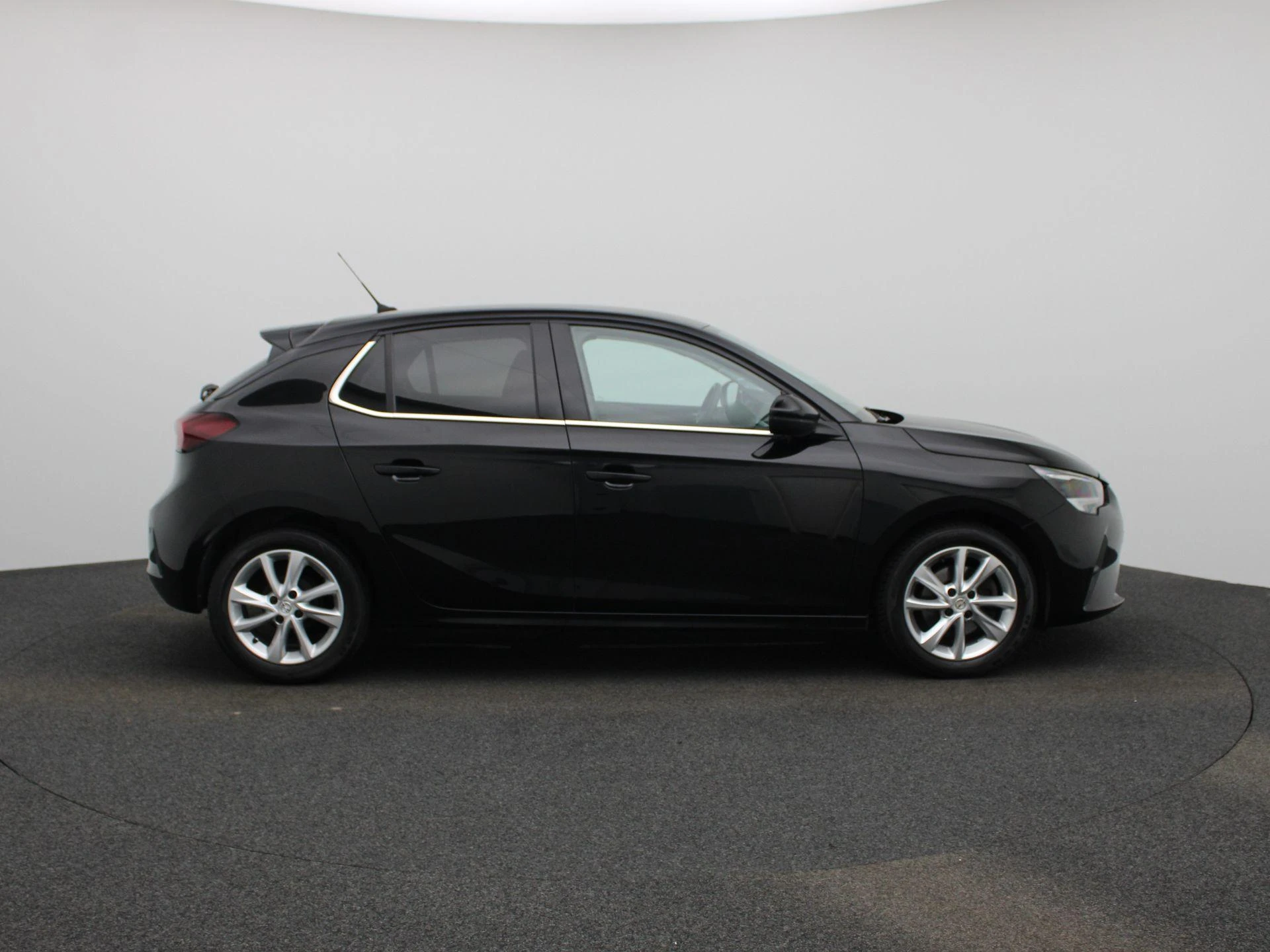 Opel-Corsa-image-7
