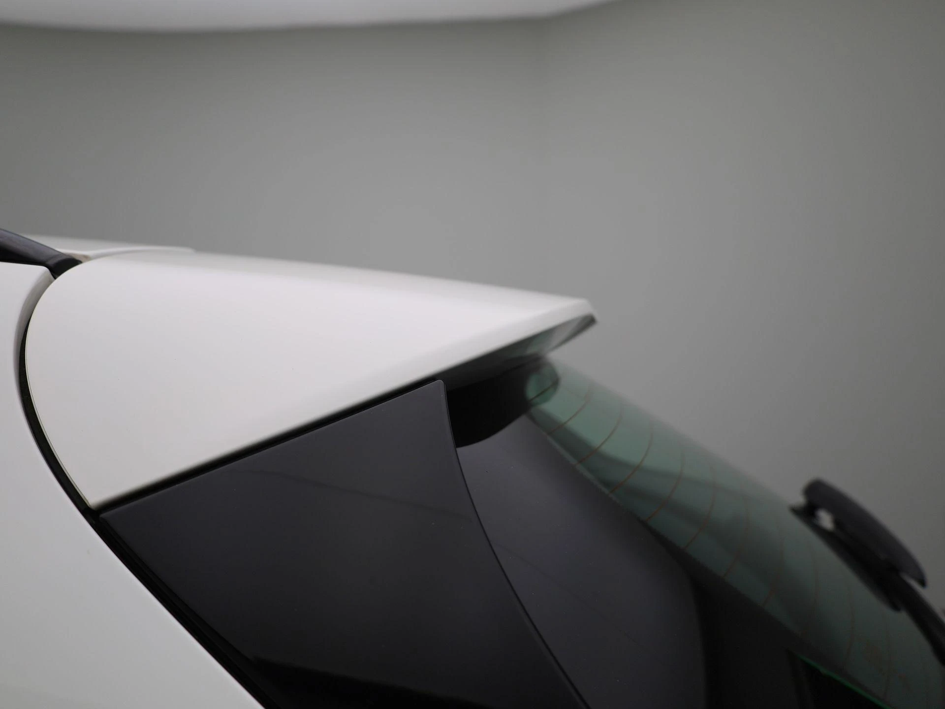 Mercedes-Benz GLA 180 Business Solution Limited