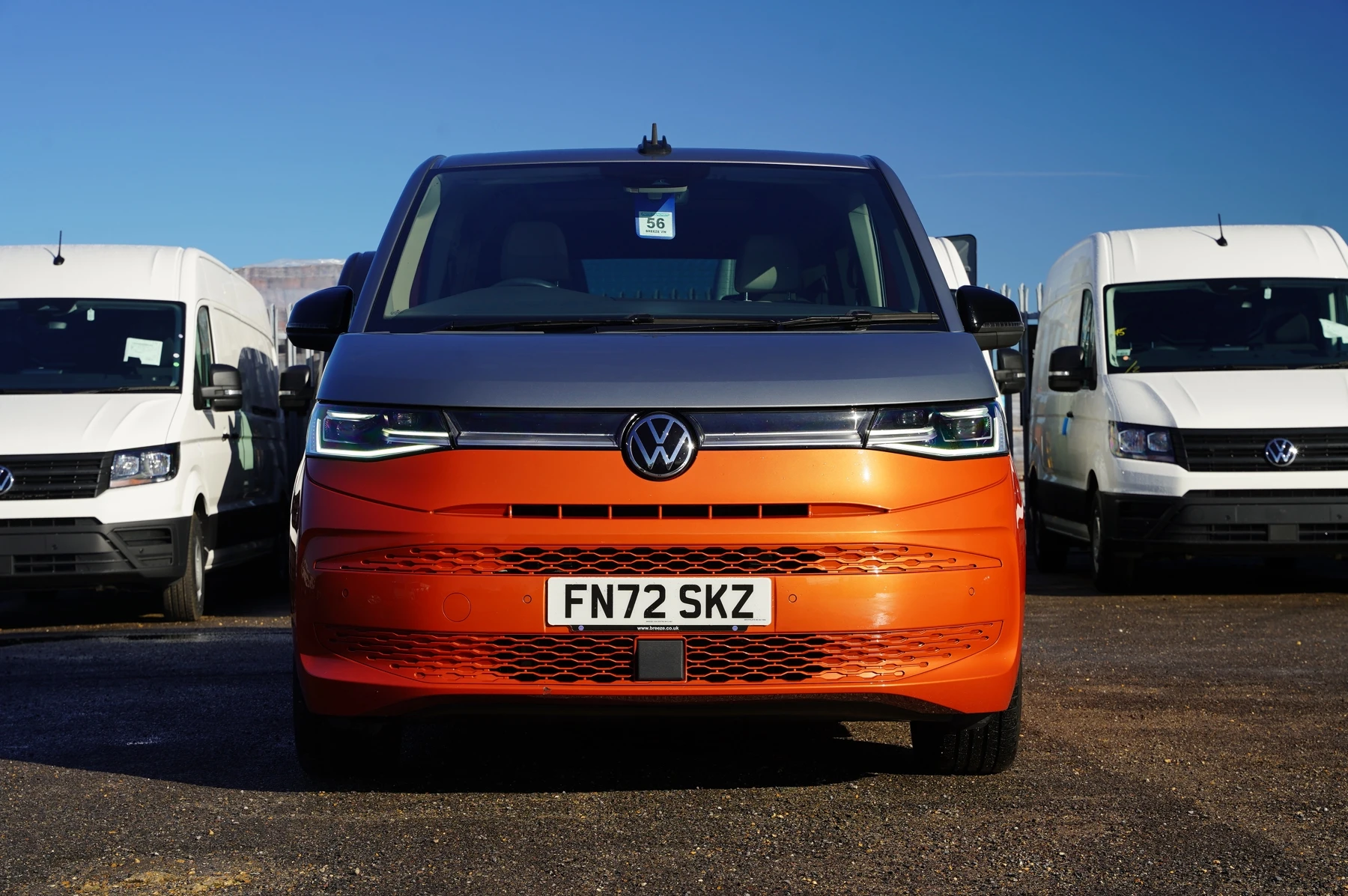Volkswagen-Multivan-image-6
