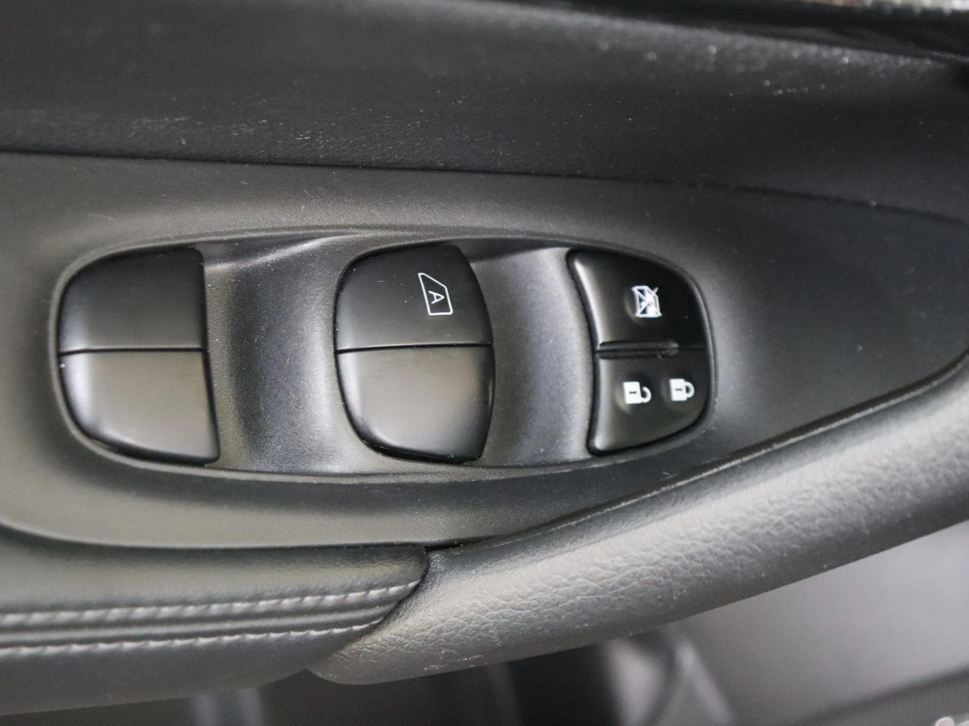 Nissan-X-Trail-image-25