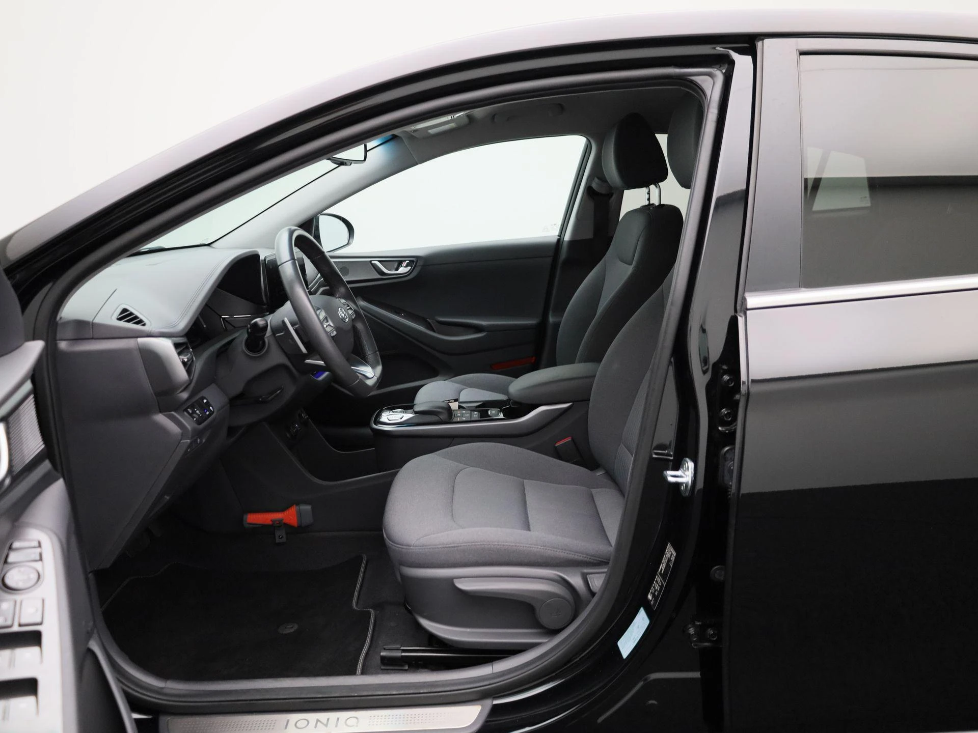 Hyundai-IONIQ-image-8