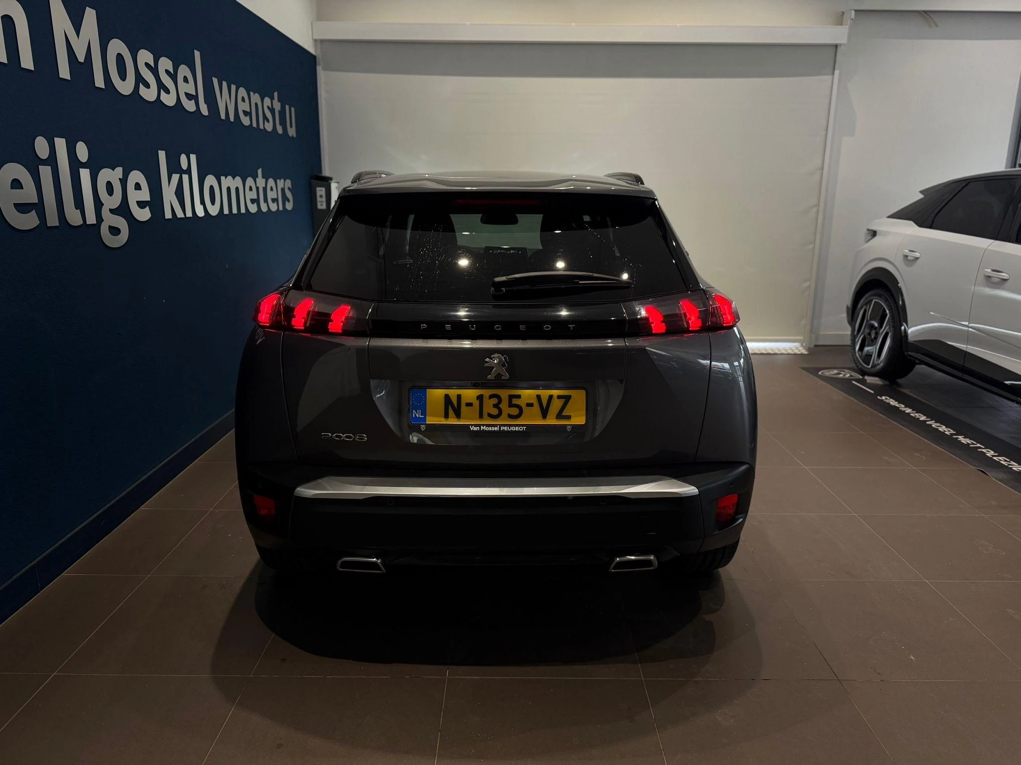 Peugeot-2008-image-8