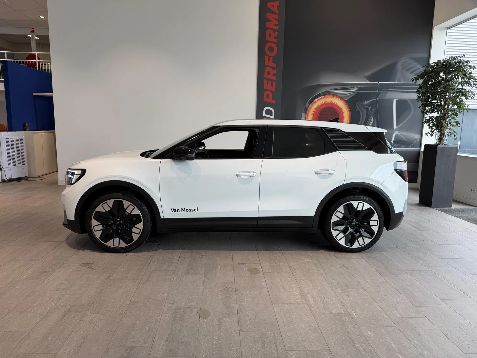 Ford-Explorer-image-2