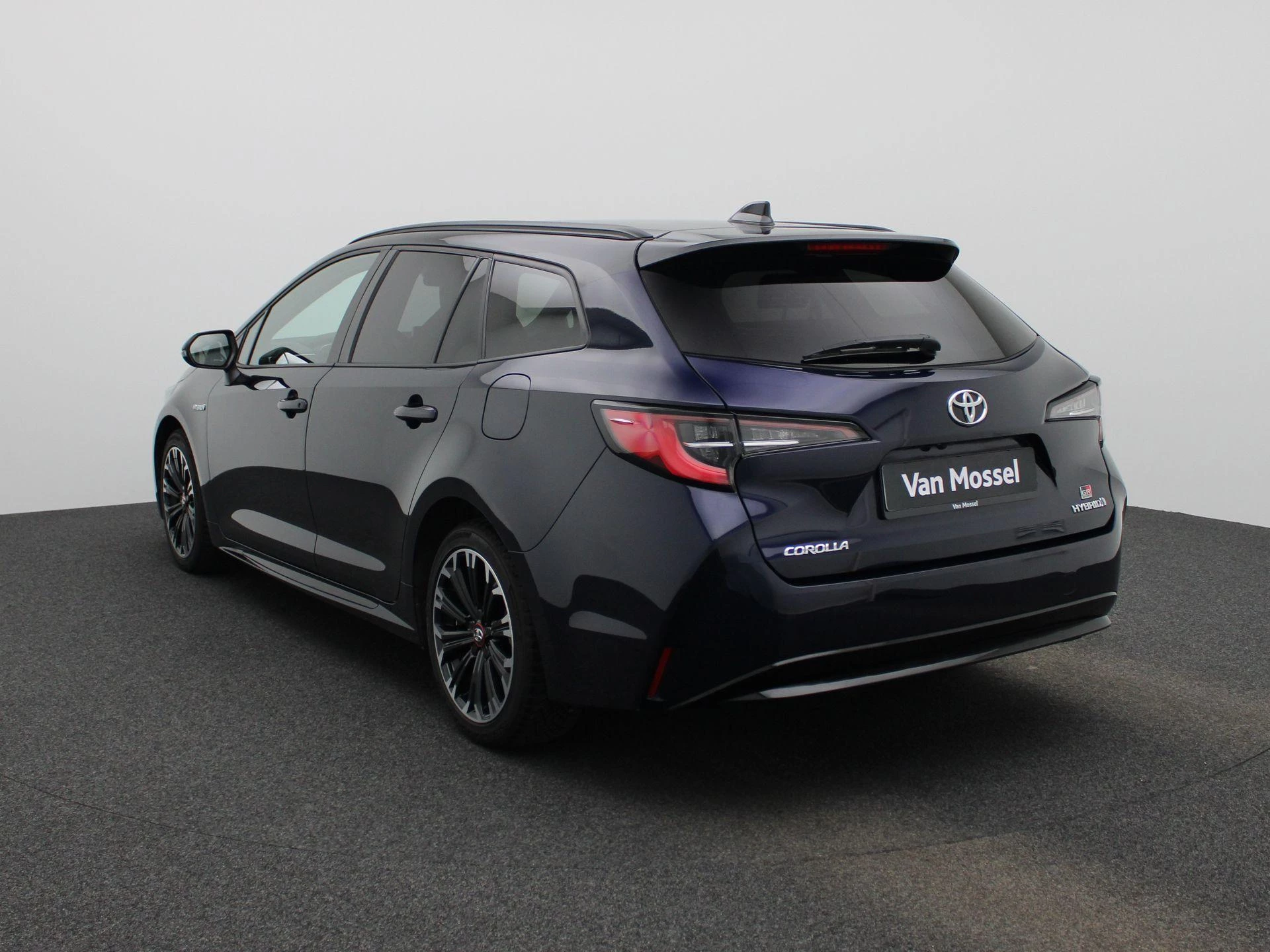 Toyota-Corolla Touring Sports-image-1