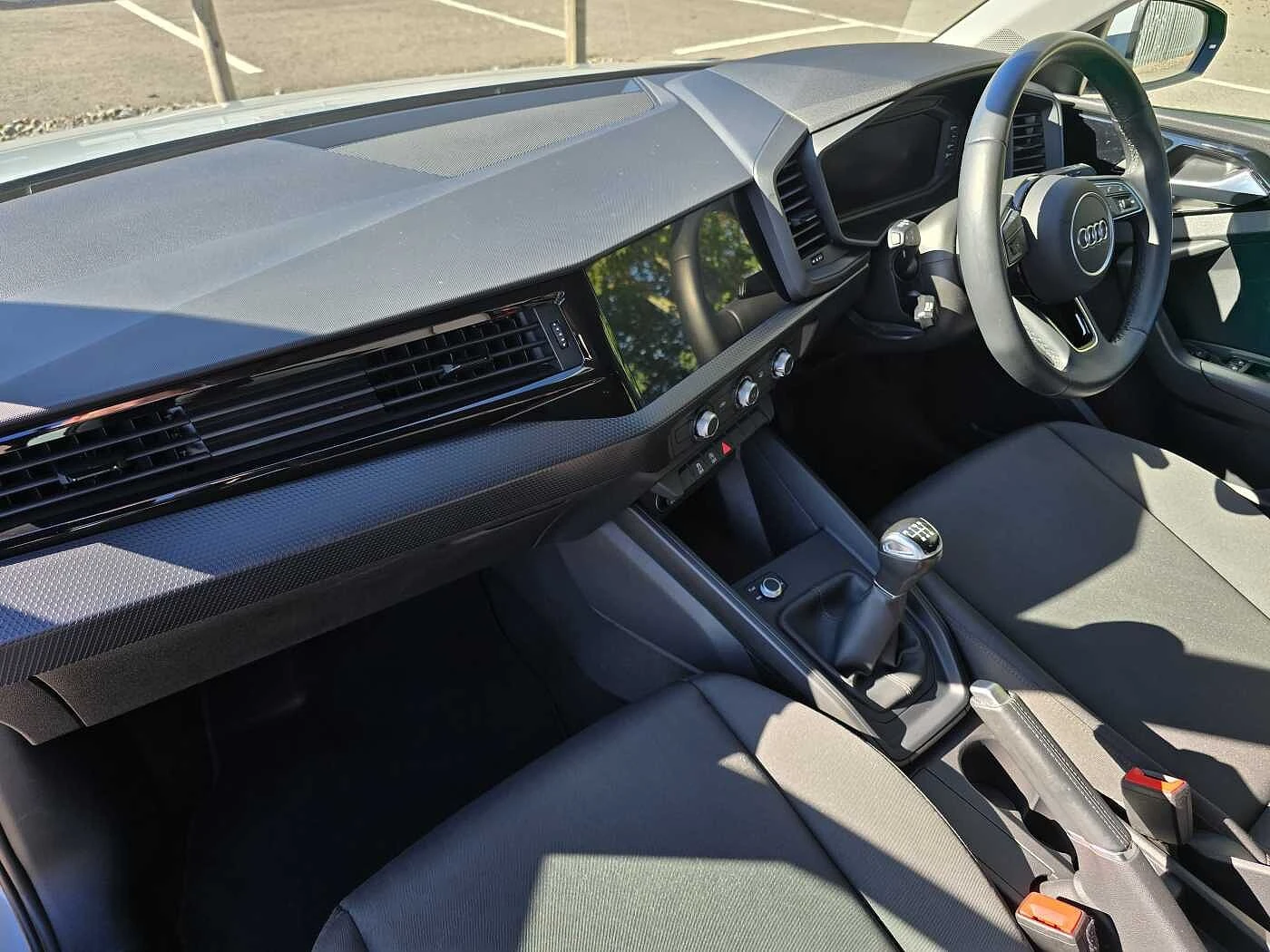 Audi-A1 Sportback-image-1