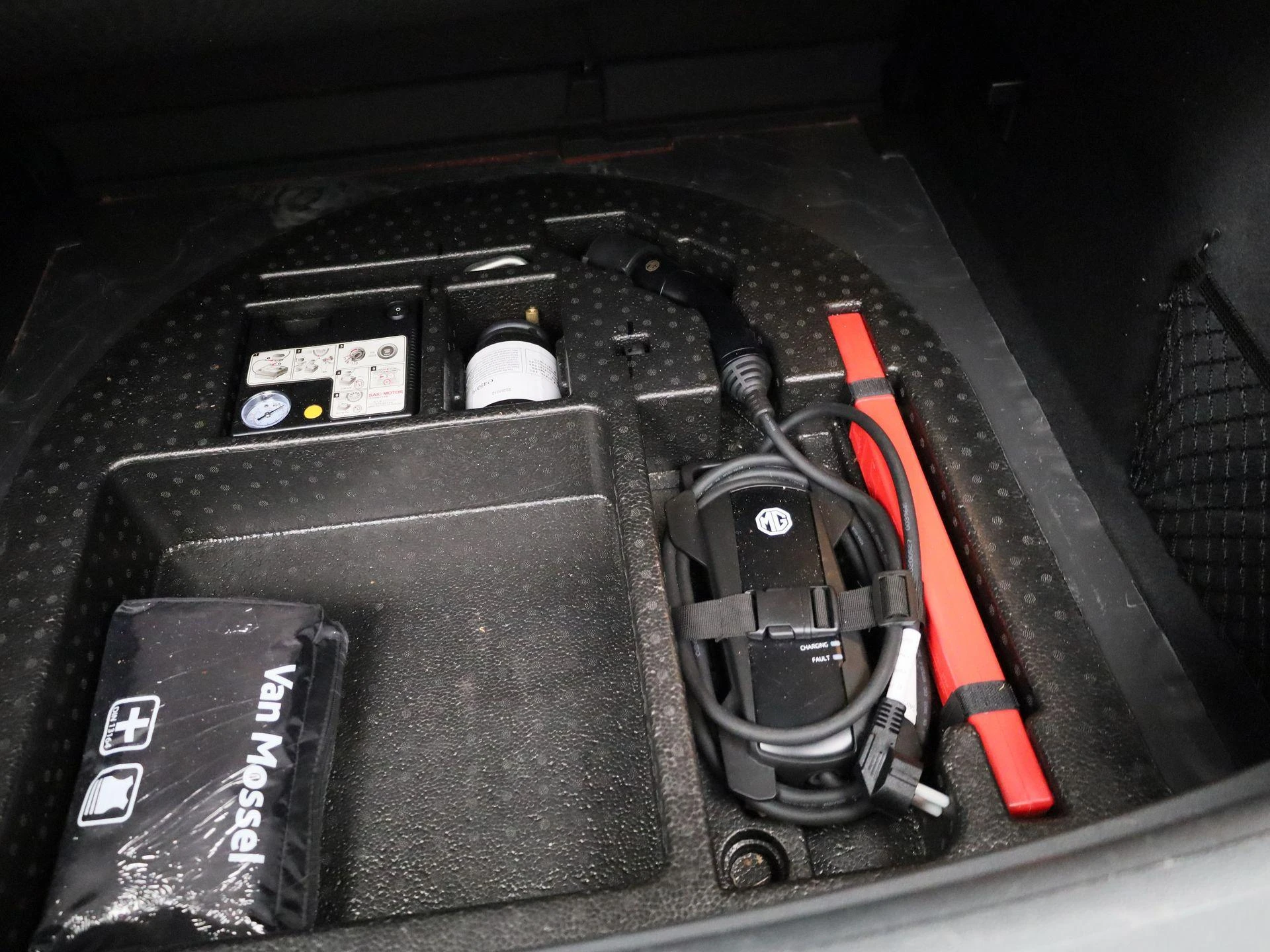 MG-ZS EV-image-11