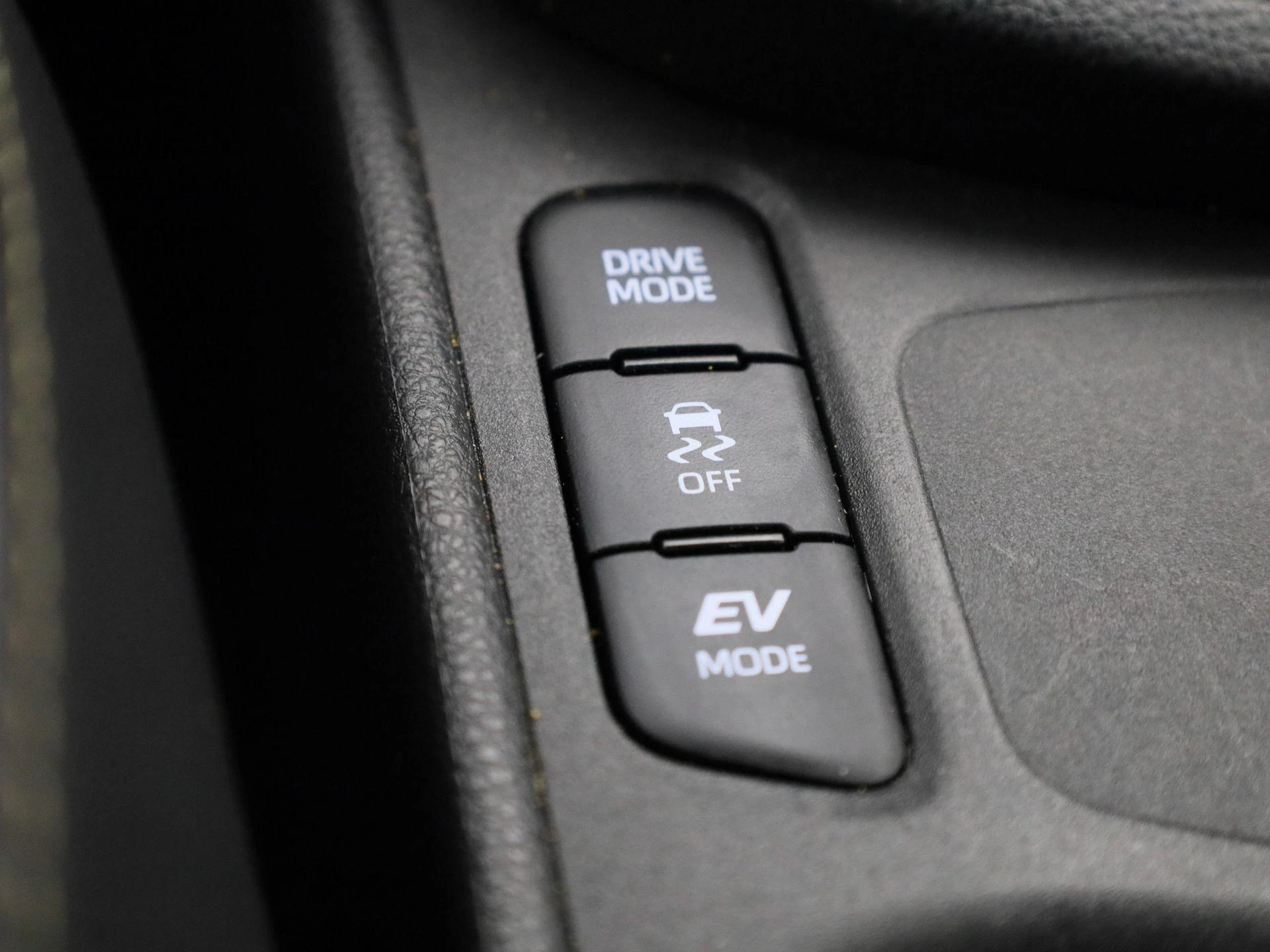 Toyota-Yaris Cross-image-26